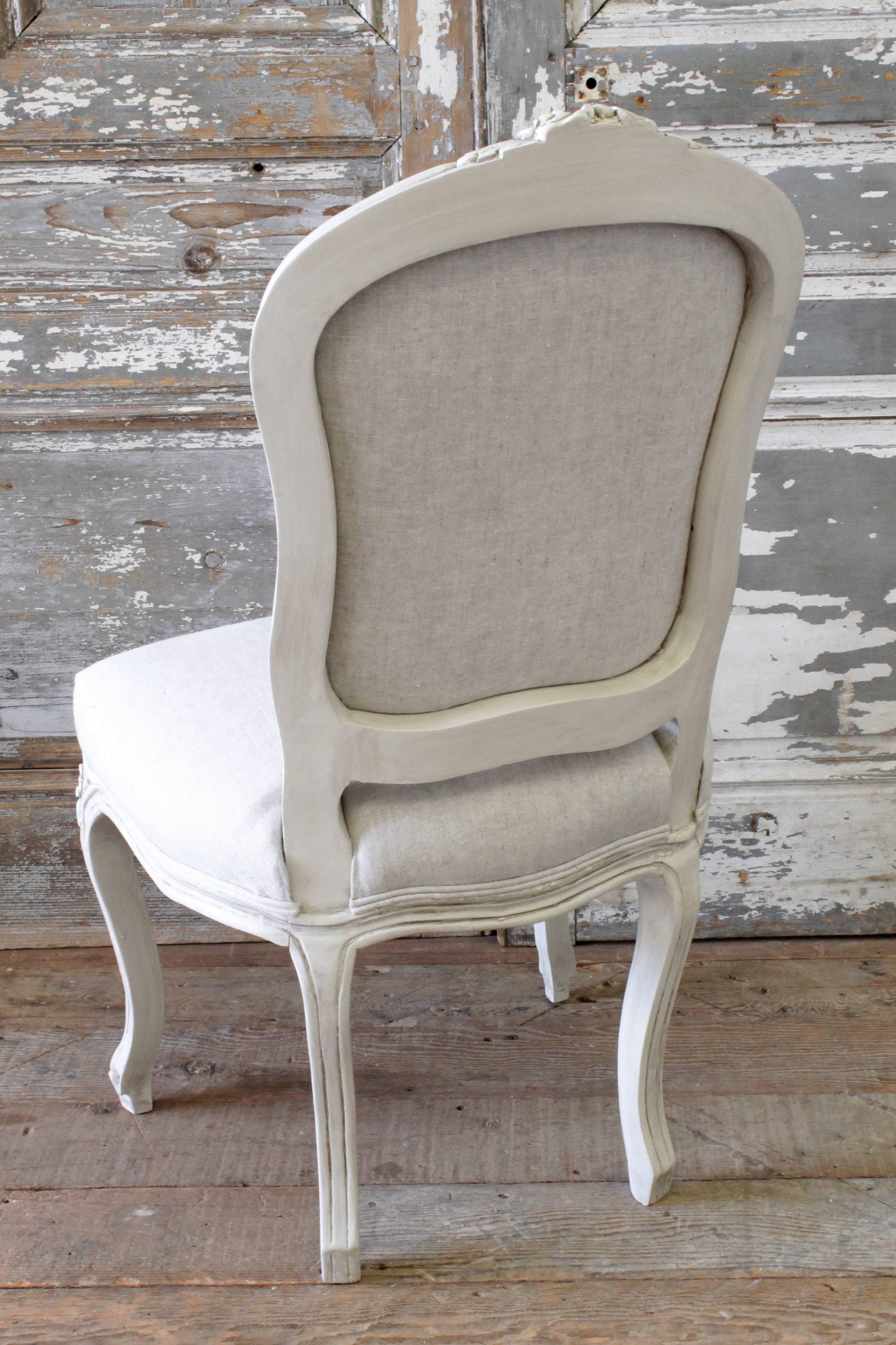 Fabulous set of eight Louis XV style dining chairs
Painted in our oyster white, with new upholstery in 100% natural organic Belgian linen.
Each chair is very solid and sturdy, ready for everyday use.
 