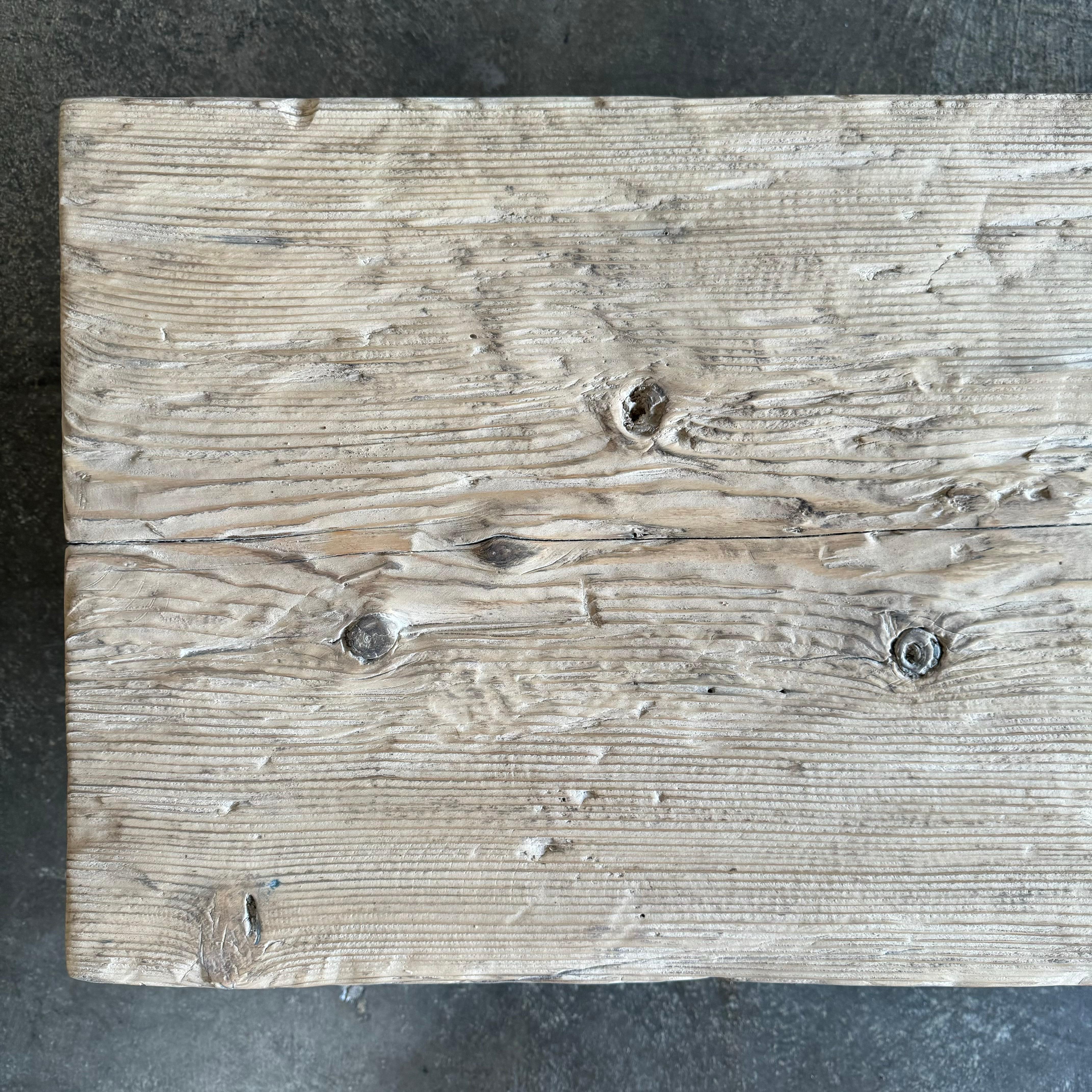 Banc vintage en planches de bois en vente 1