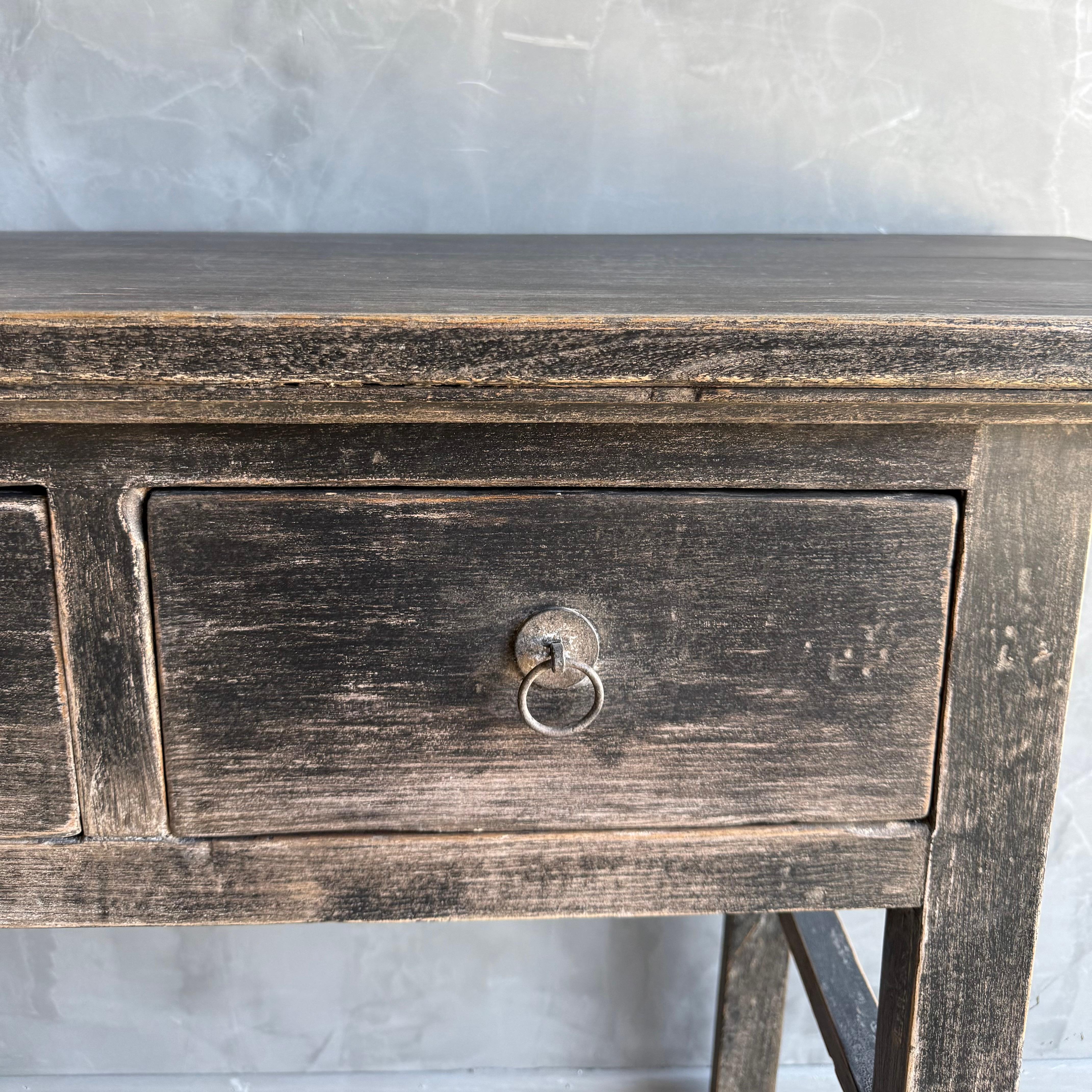 Vintage Elm Wood Console Painted Finish with 4 Drawers In Good Condition For Sale In Old Town Orange, CA