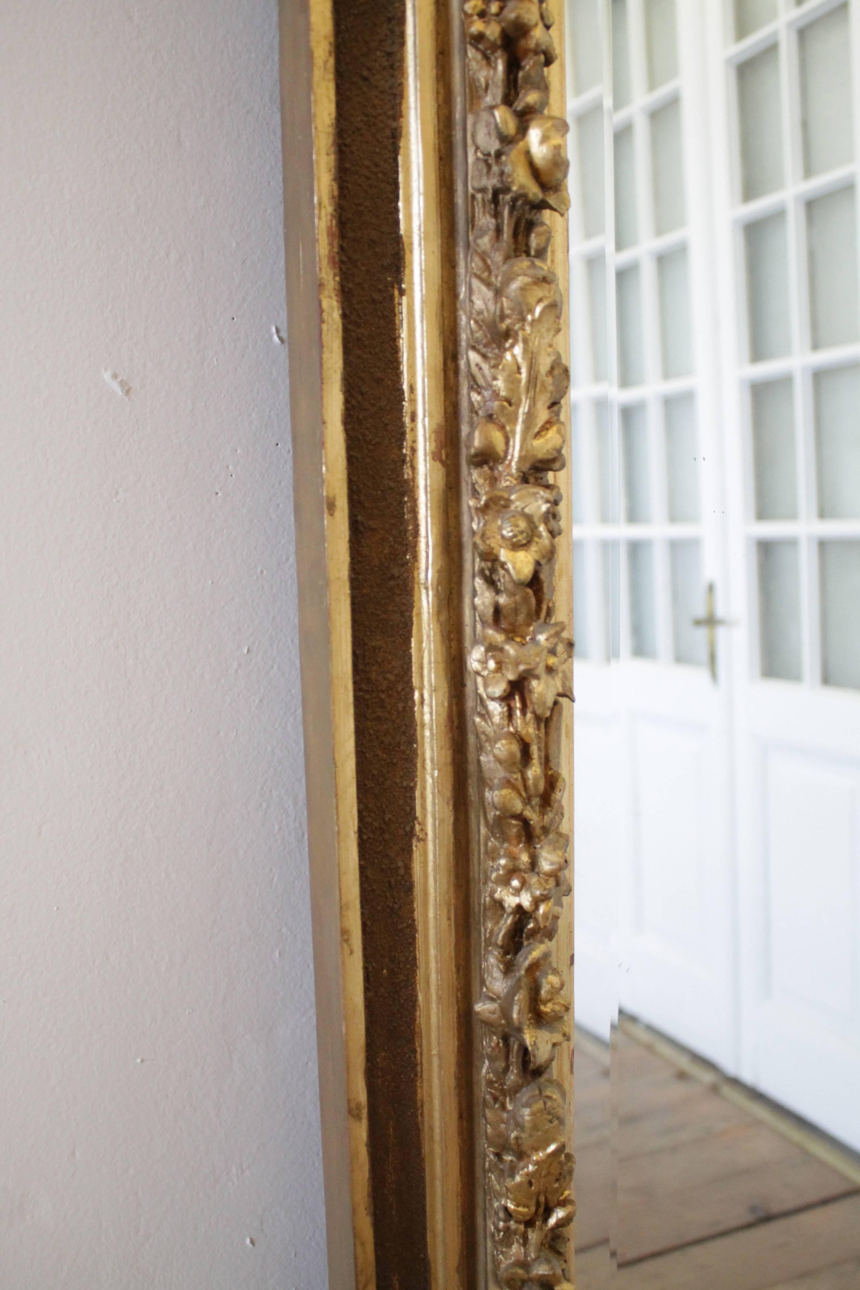 Wood 20th Century Carved Roses and Doves Wall Mirror in Gilt Bronze Finish