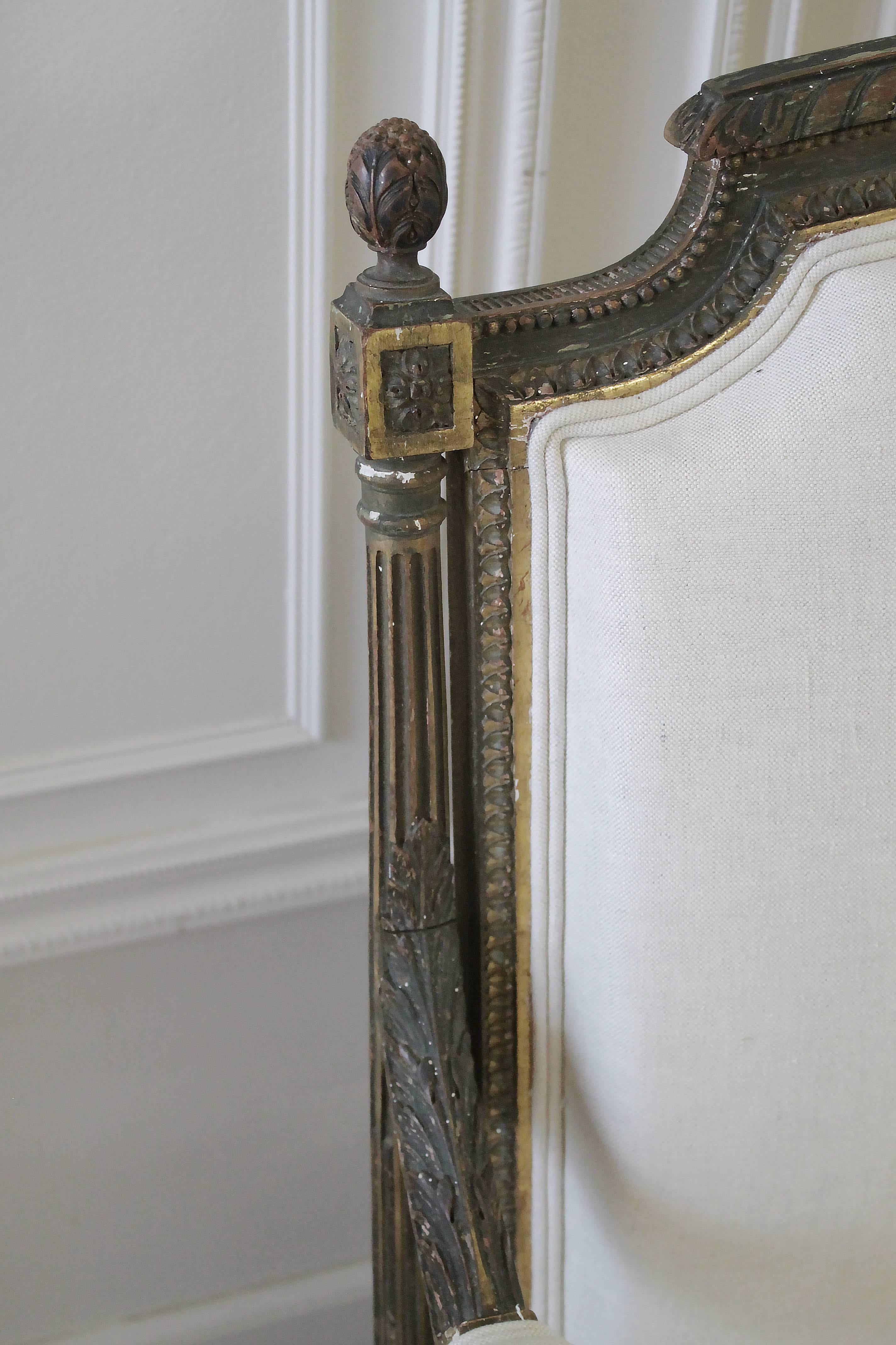 19th Century Louis XVI Giltwood Settee Upholstered in Belgian Linen In Good Condition In Brea, CA