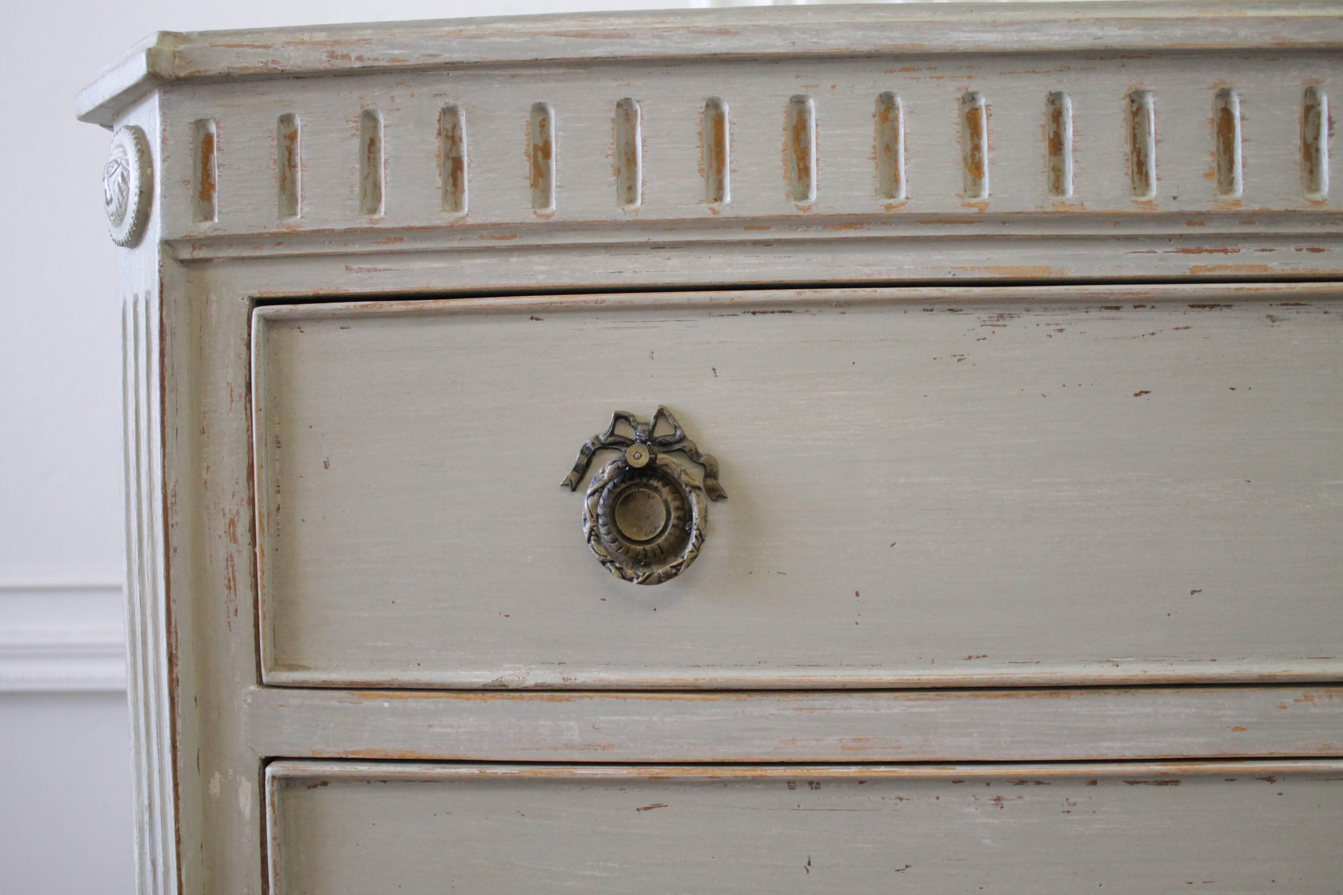 19th Century Swedish Painted Gustavian Style Chest of Drawers 3