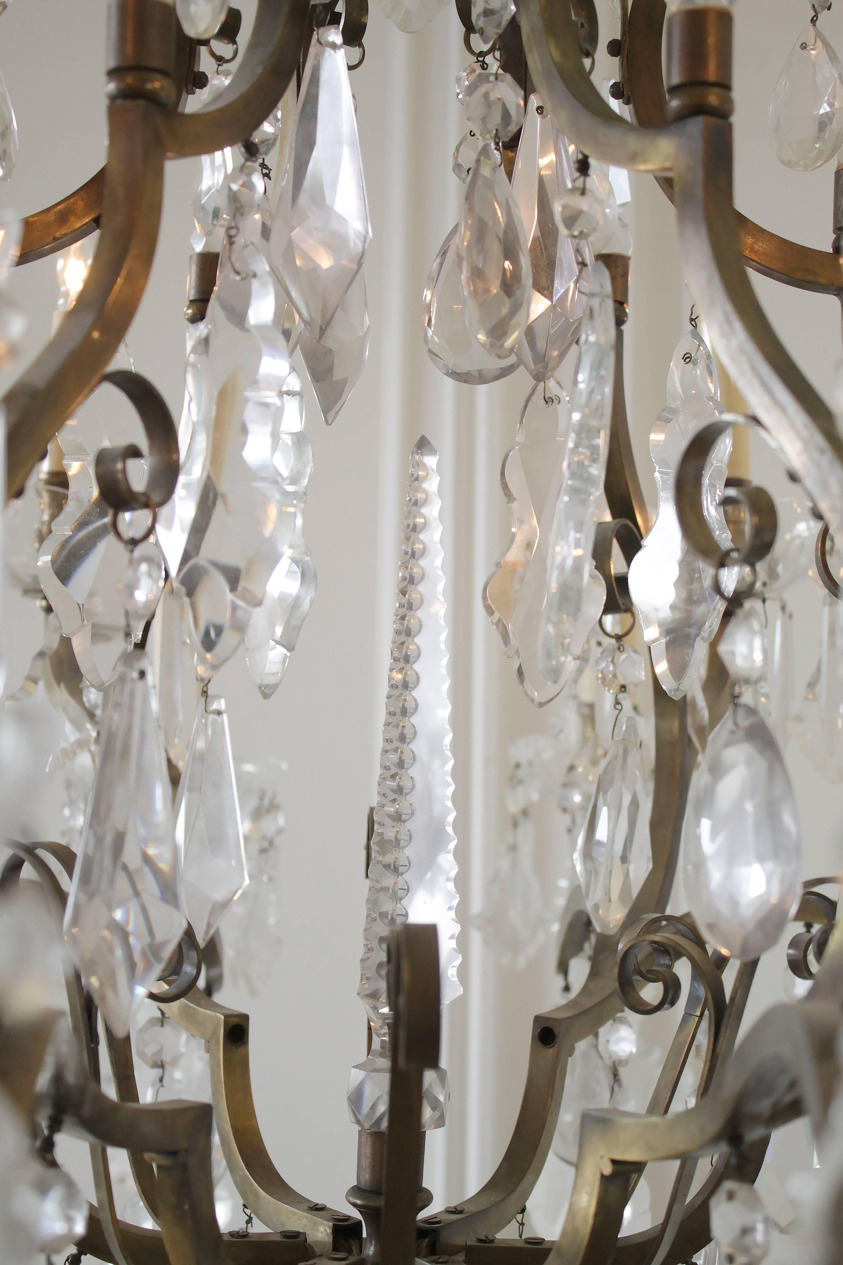Mid-20th Century Large French Bronze and Crystal Chandelier with 18 Lights