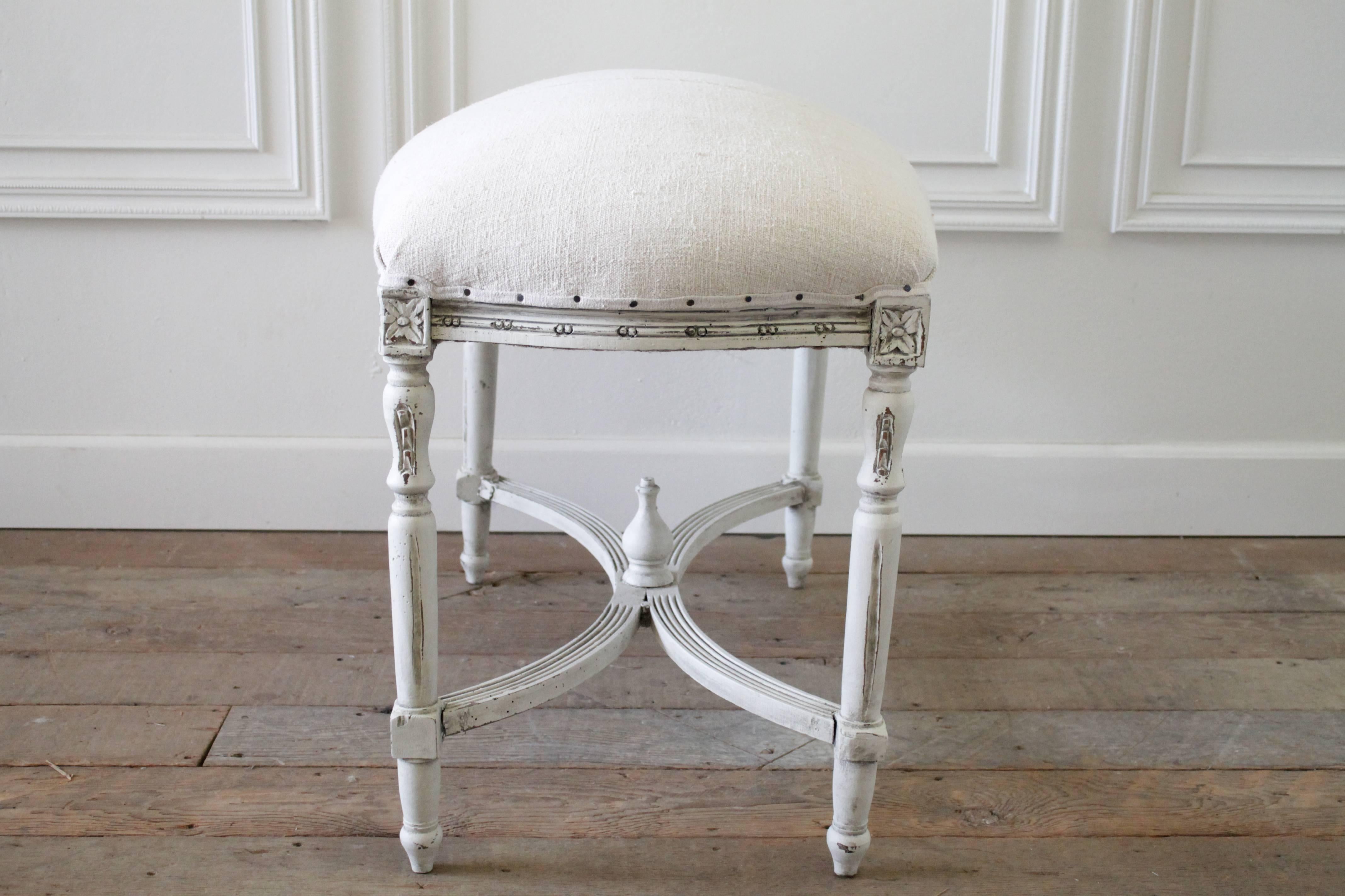 19th Century Carved and Painted Bench Upholstered in French Grain Fabric In Good Condition In Brea, CA