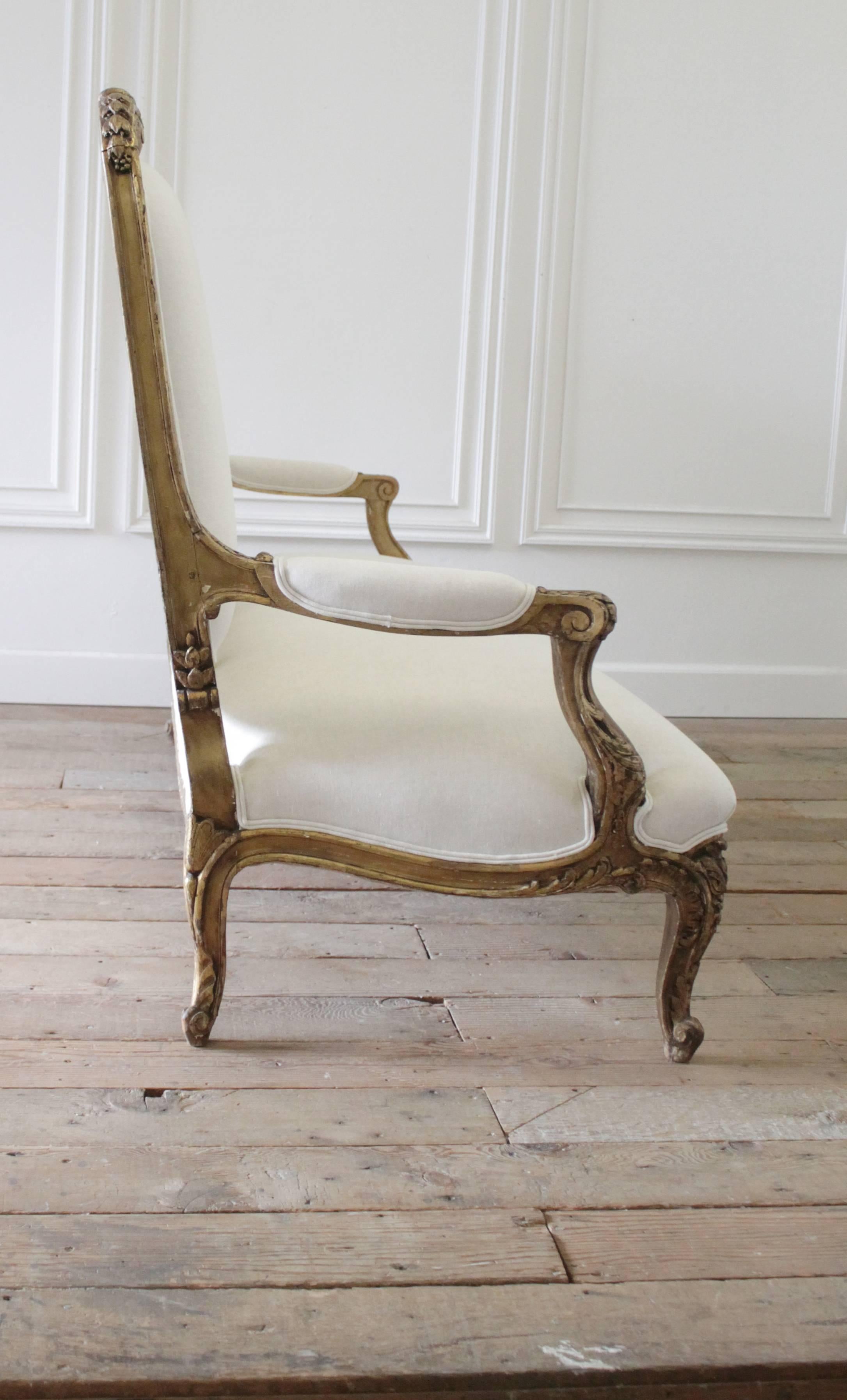 19th Century Carved Giltwood Louis XV Style Settee 3