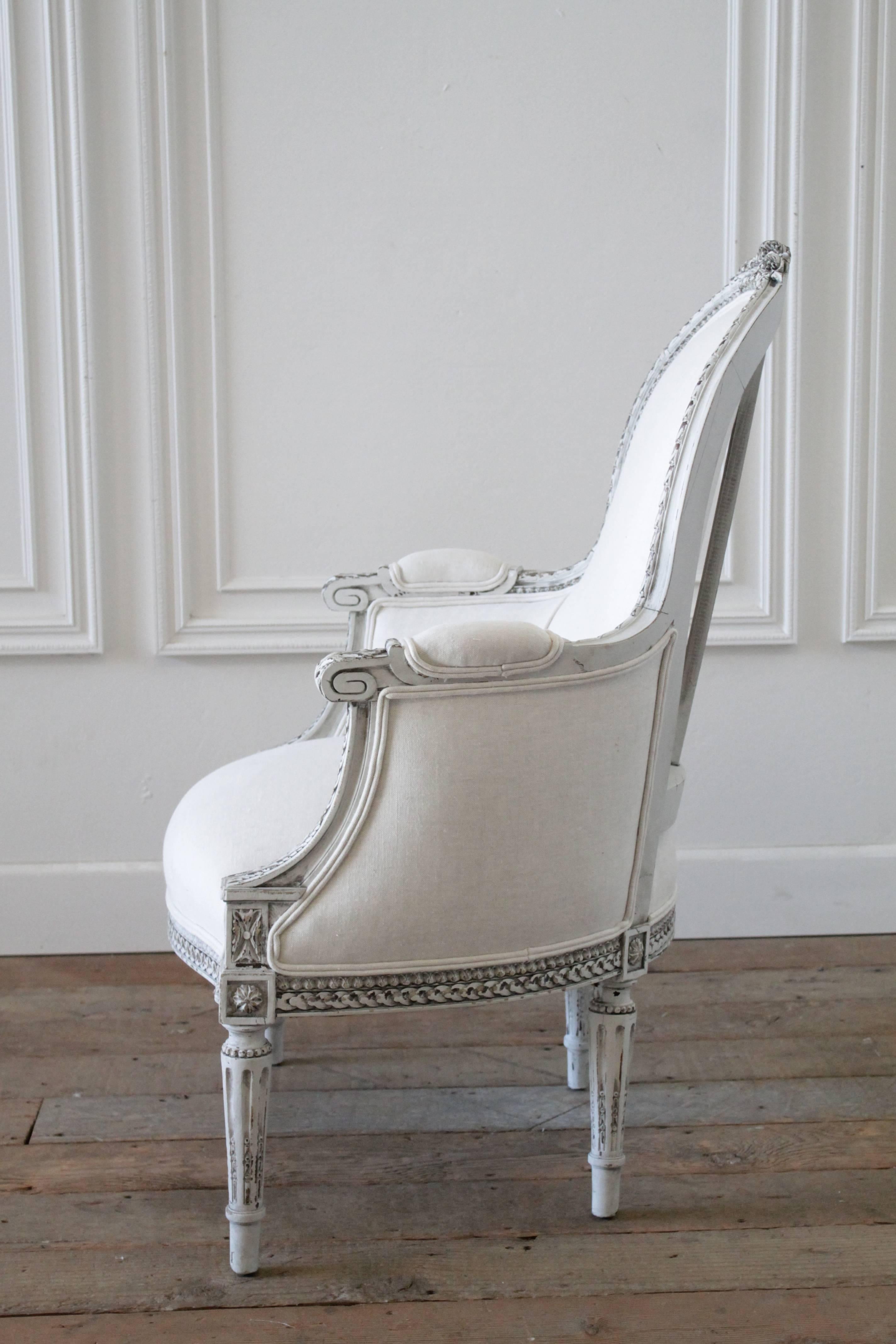 19th Century Painted and Carved French Louis XVI Bergere Chair in Organic Linen 2
