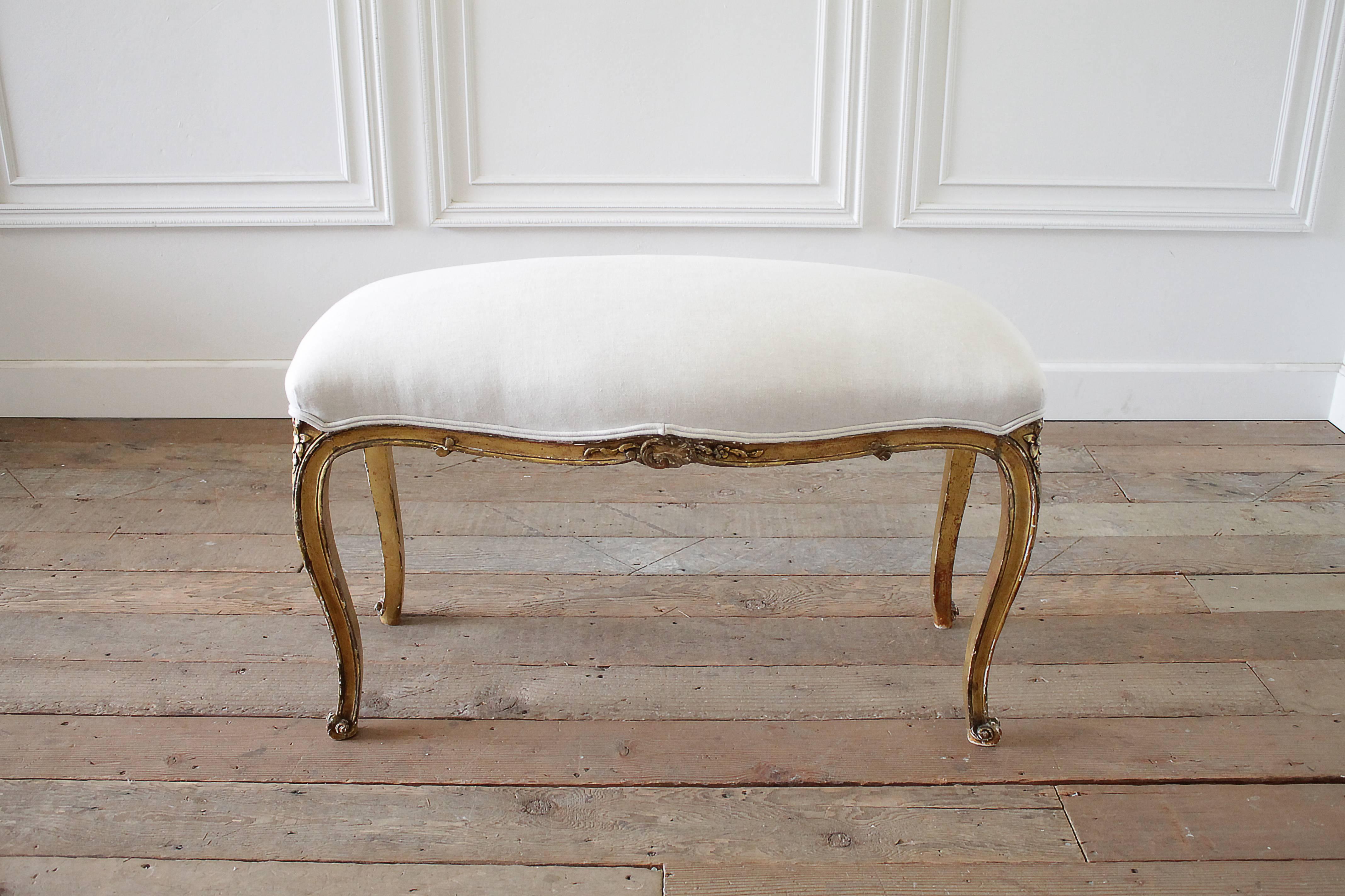 French Elegant Carved Louis XV Style Giltwood Bench Upholstered in Linen