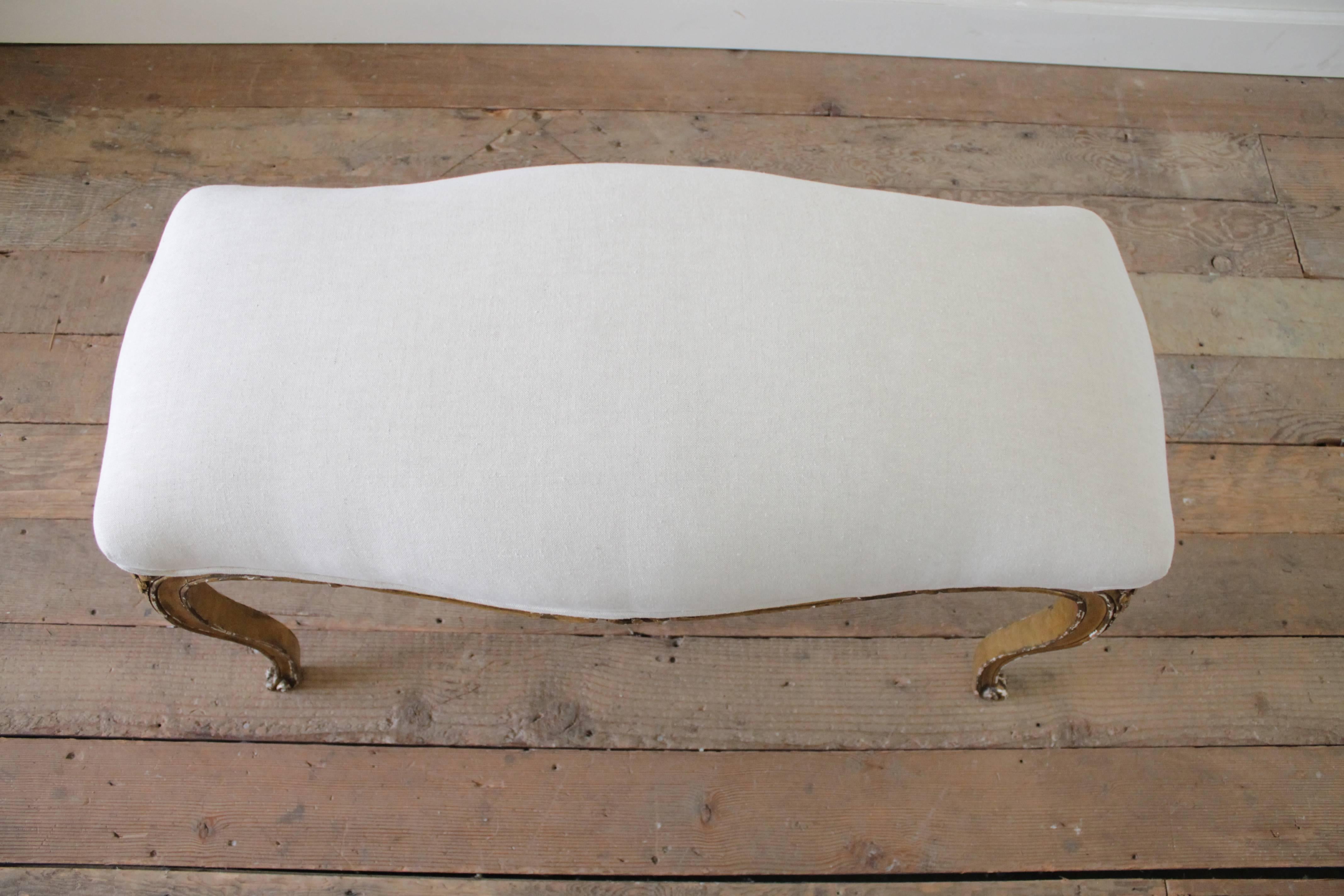 Elegant Carved Louis XV Style Giltwood Bench Upholstered in Linen 3