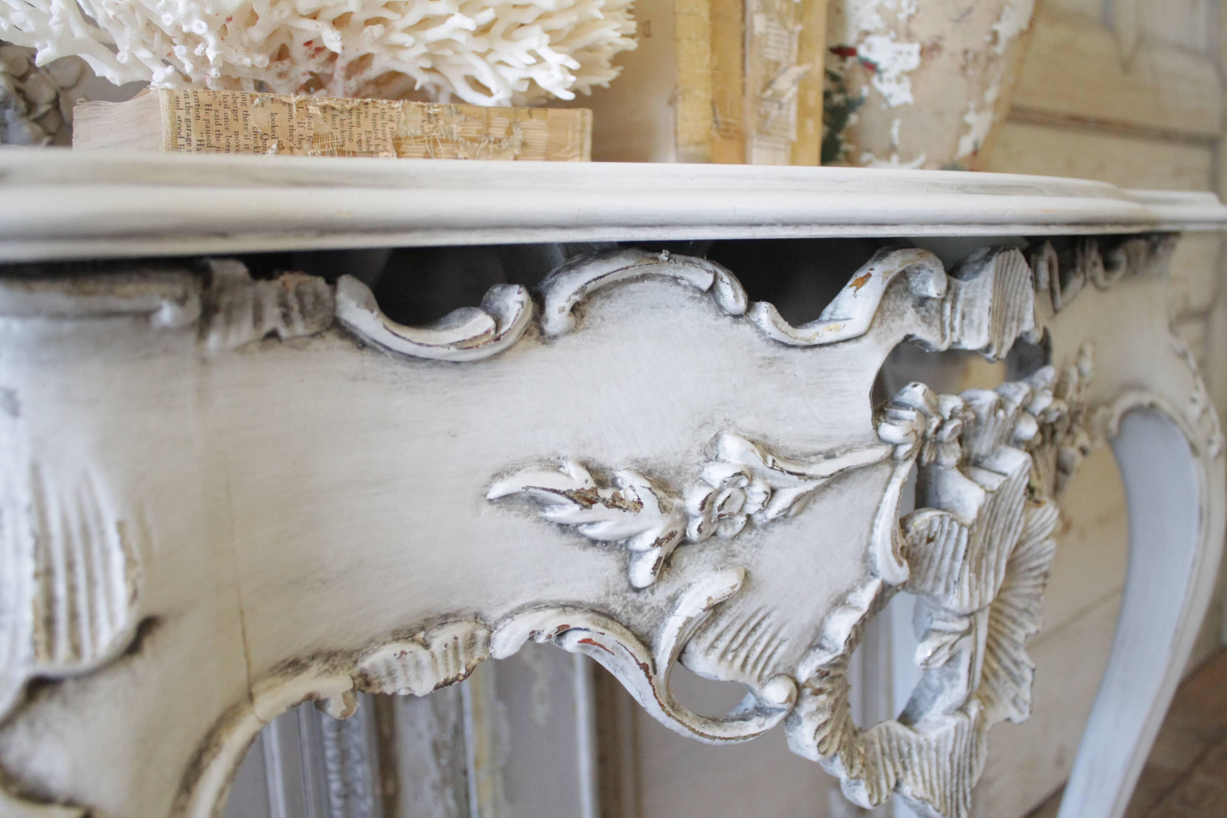 Louis XV Style Painted Console Table In Good Condition In Brea, CA