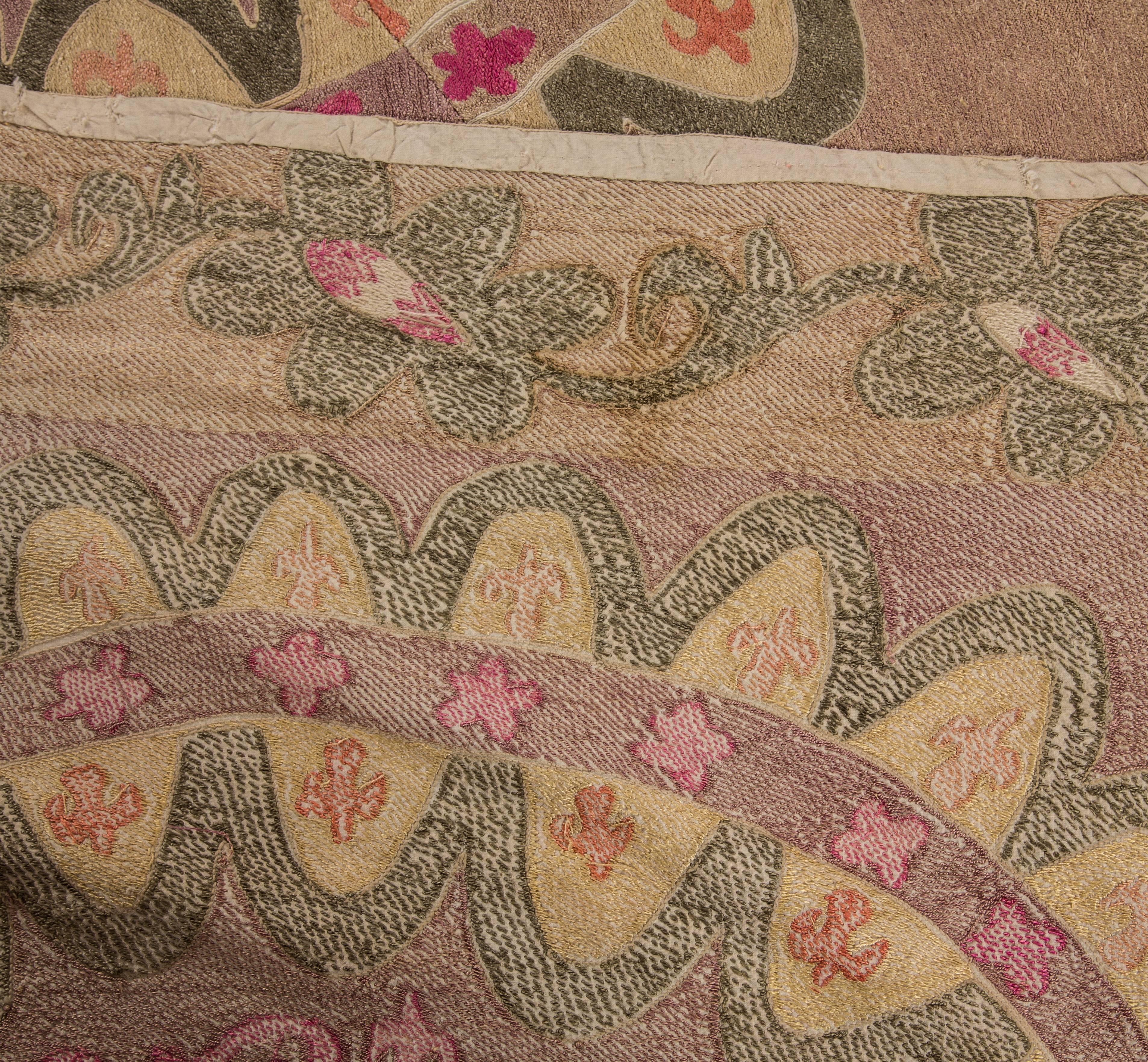 Early 20th Century Uzbek Pishkent All-Over Embroidered Suzani 5