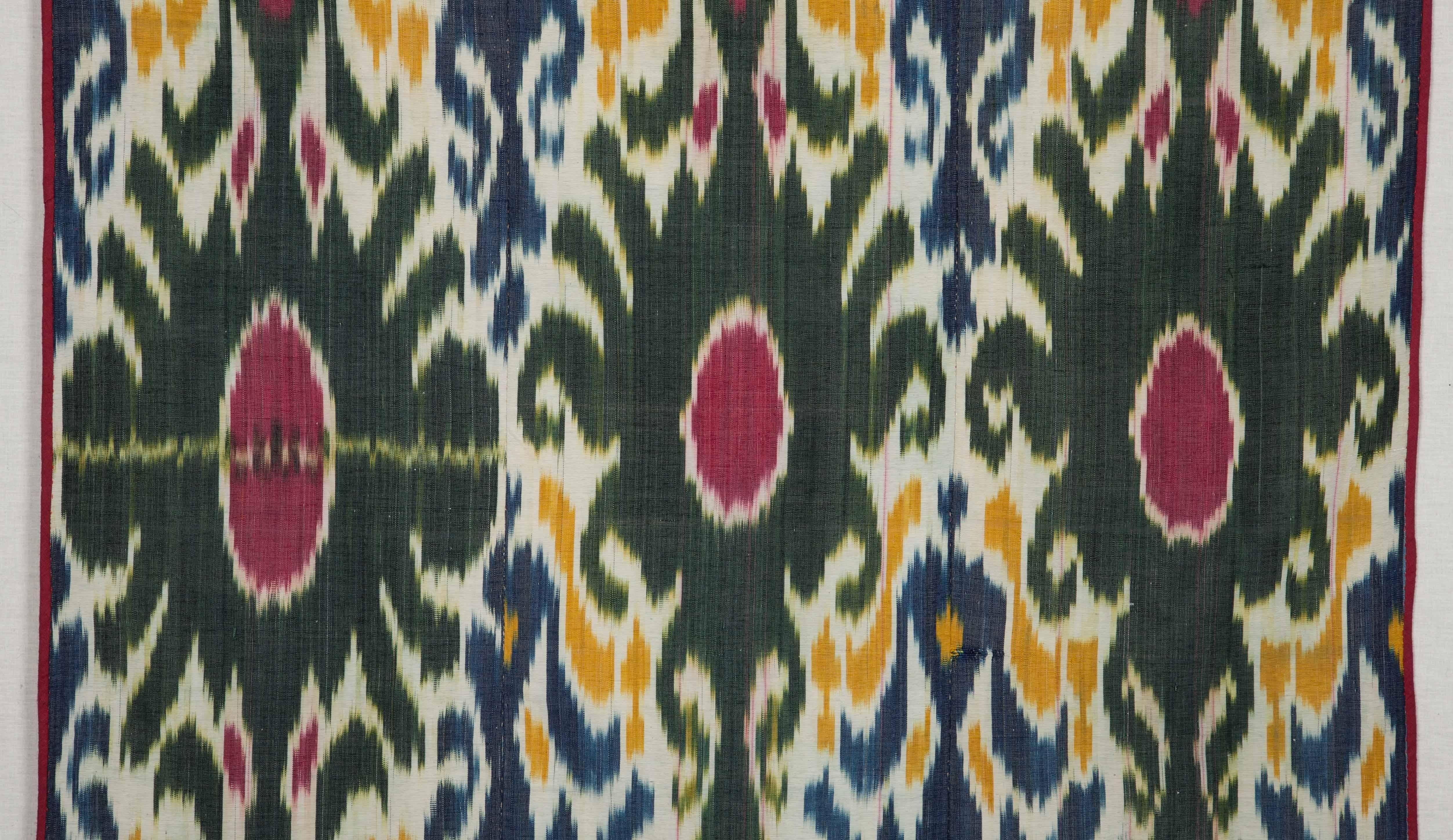 An ikat panel in very good condition dating back to last quarter of the 19th century. Measure:4'5'' x 2'5''.
    