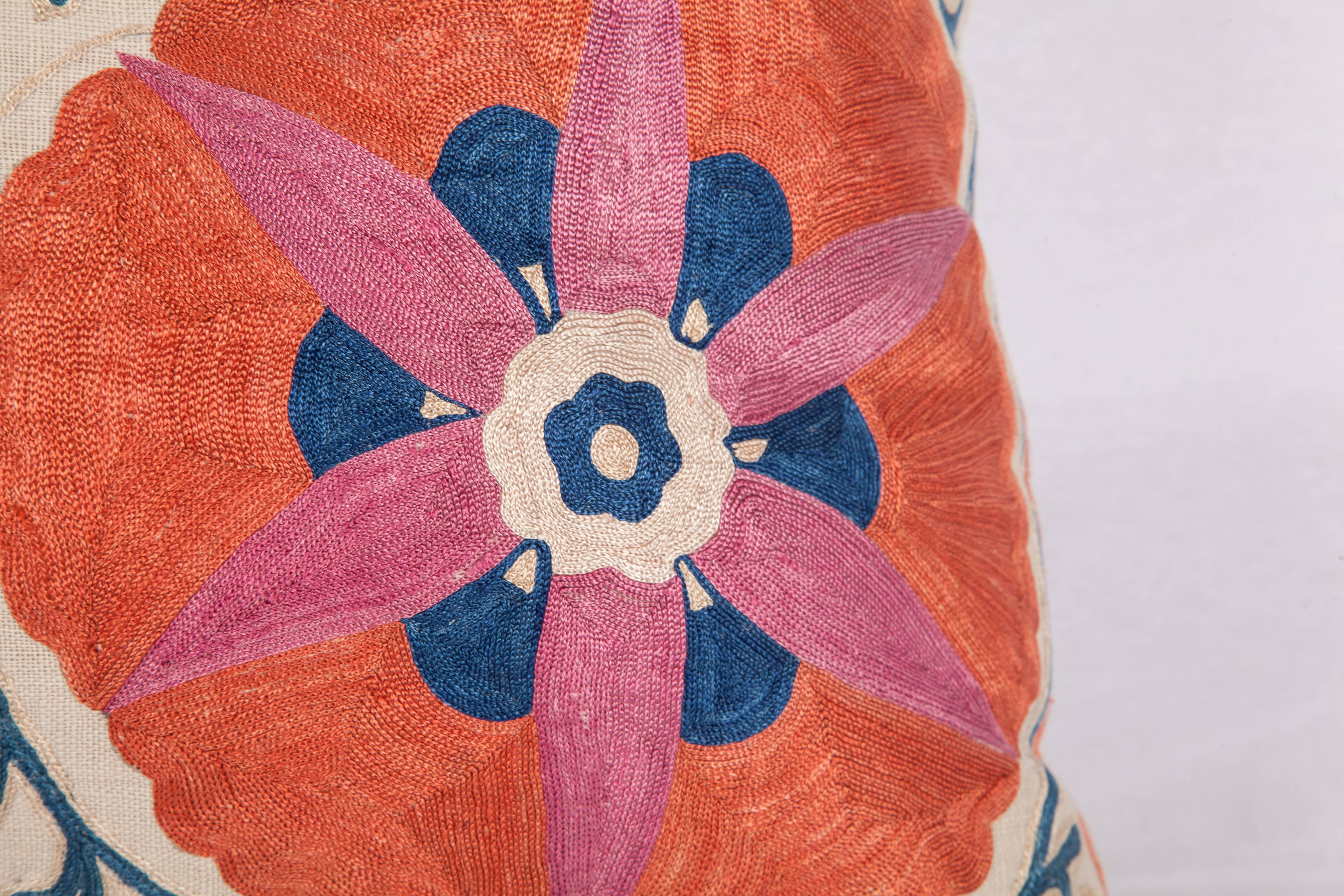Mid-19th Century Suzani Pillow Fashioned from an Antique Uzbek Suzani Fragment In Good Condition In Istanbul, TR