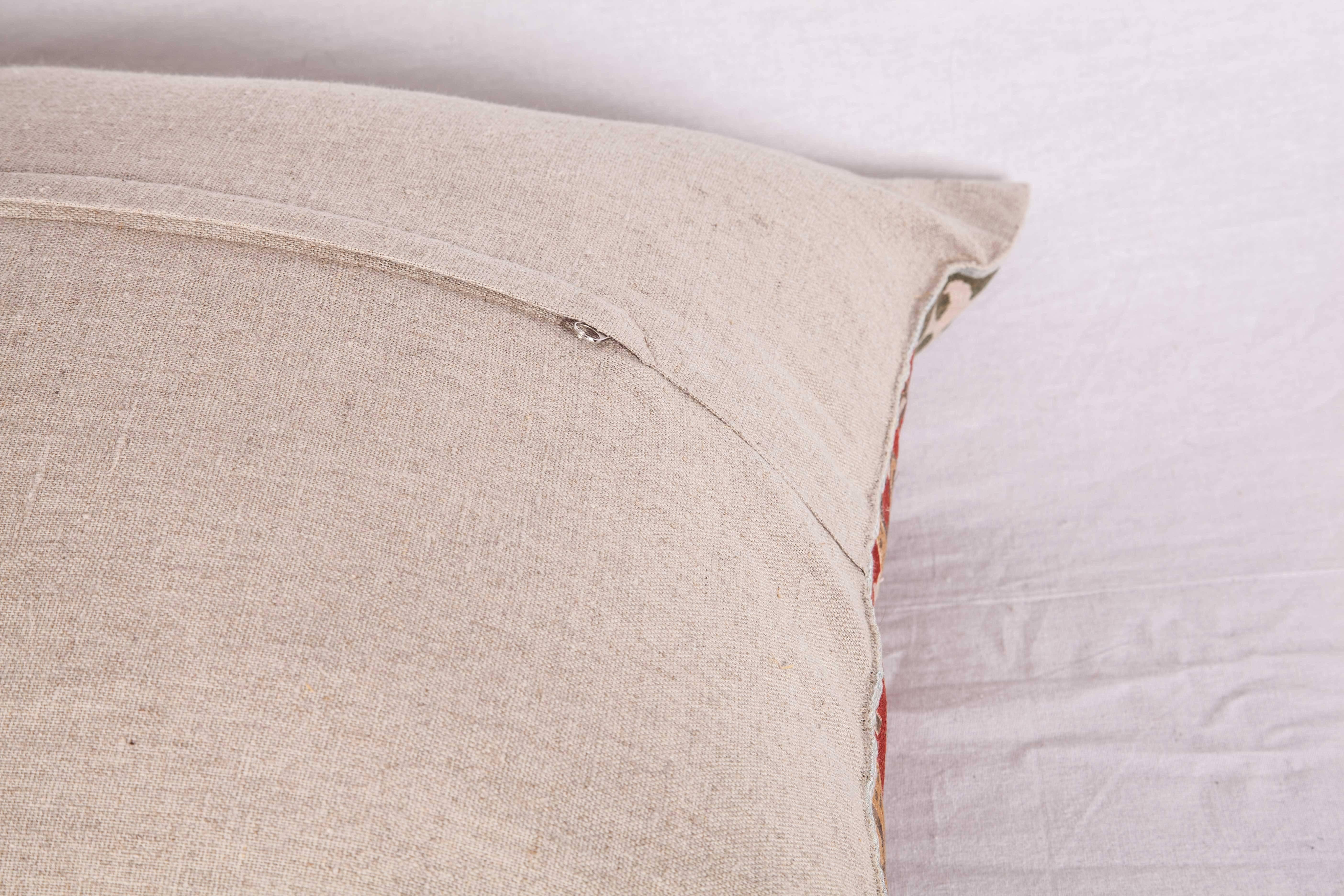 Contemporary Silk Hand Embroidered Pillow from Armenia In Excellent Condition For Sale In Istanbul, TR