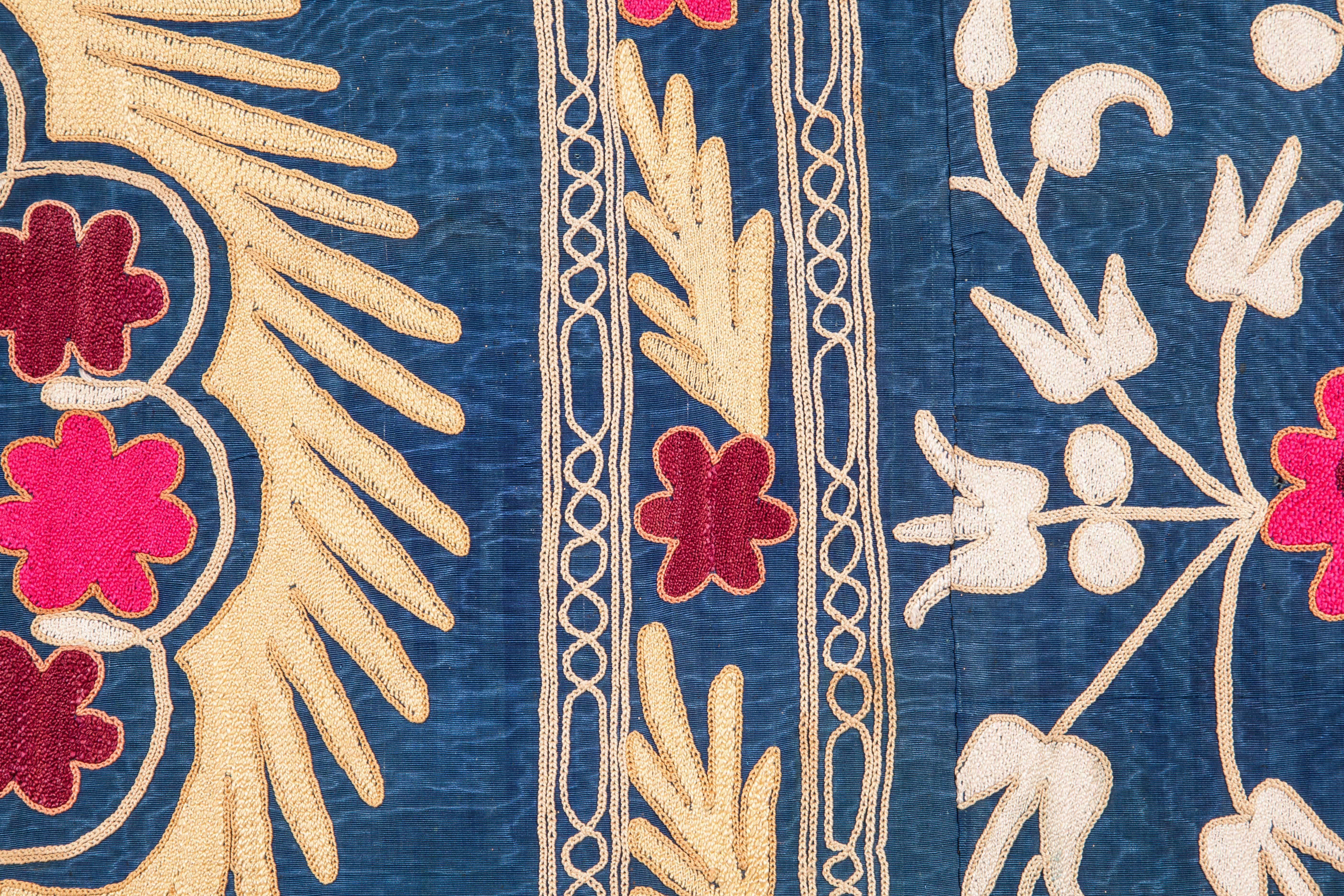 Mid-20th Century Silk Suzani from Samarkand, Uzbekistan 2