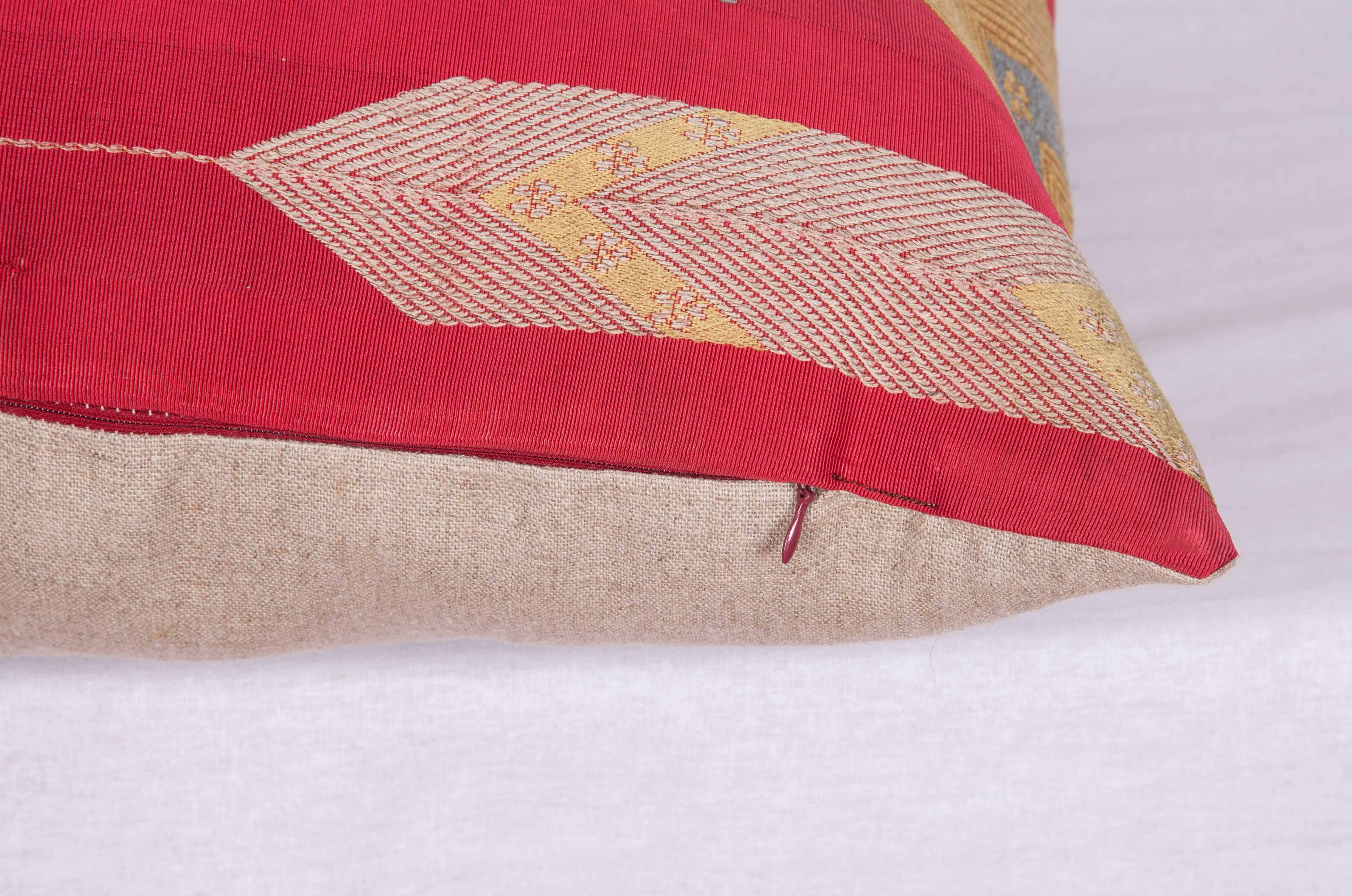 Pillow Made Out of a Japanese Mid-20th Century Obi In Good Condition In Istanbul, TR