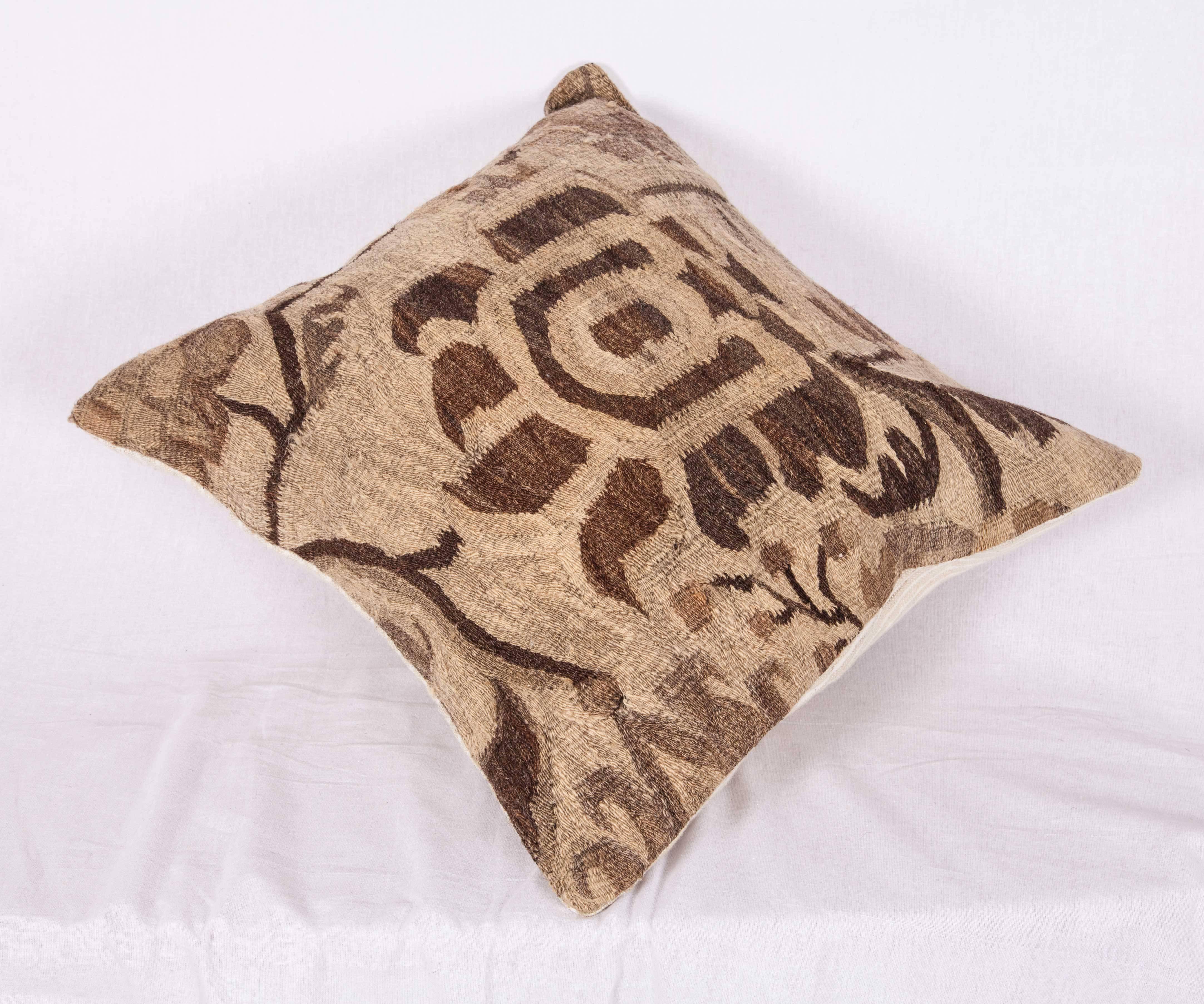 Antique Pillow Made Out of Early 20th Century Bassarabian Kilim In Good Condition In Istanbul, TR