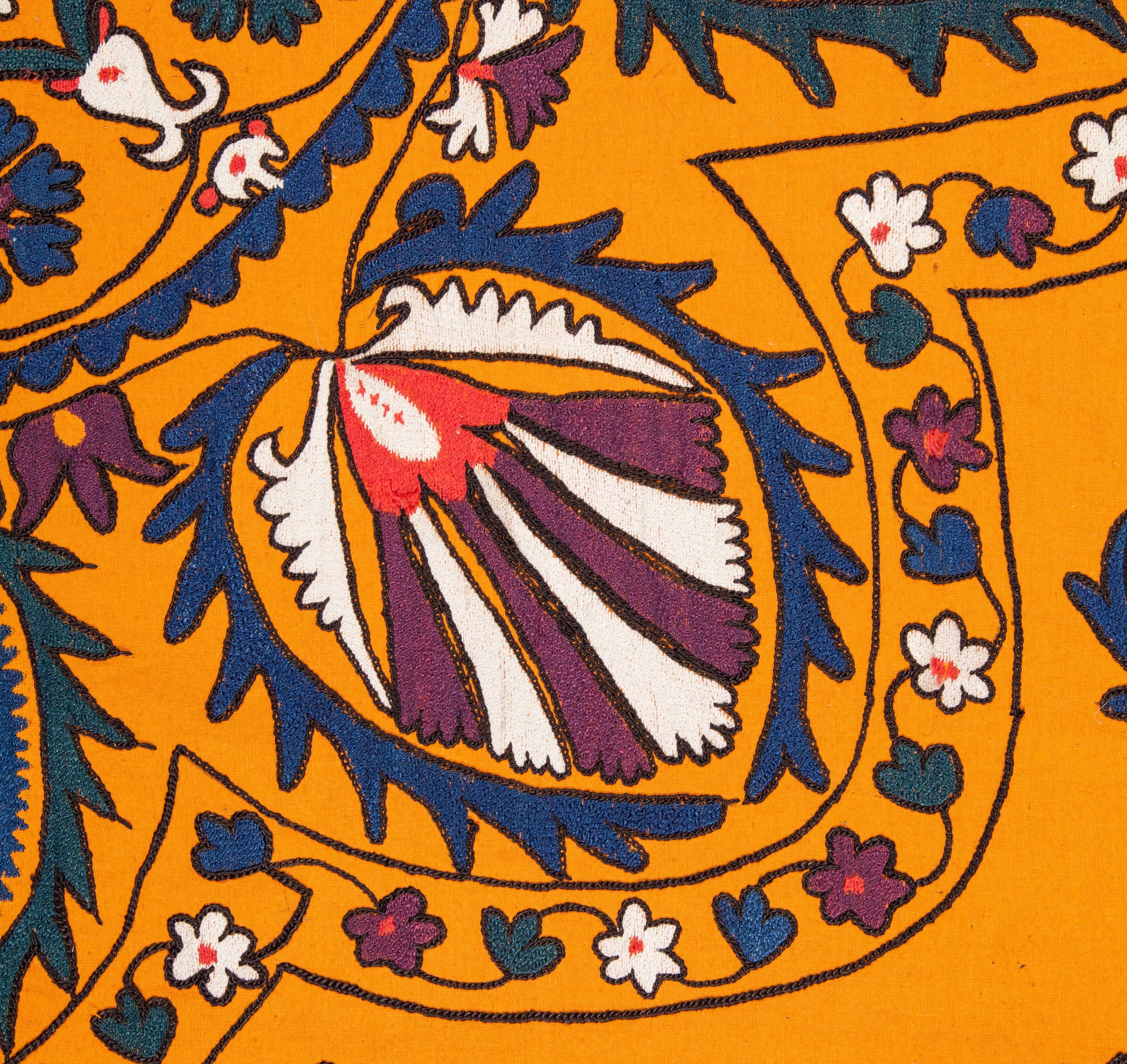 Hand-Woven Late 19th Century Central Asian Suzani from Tashkent Uzbekistan For Sale