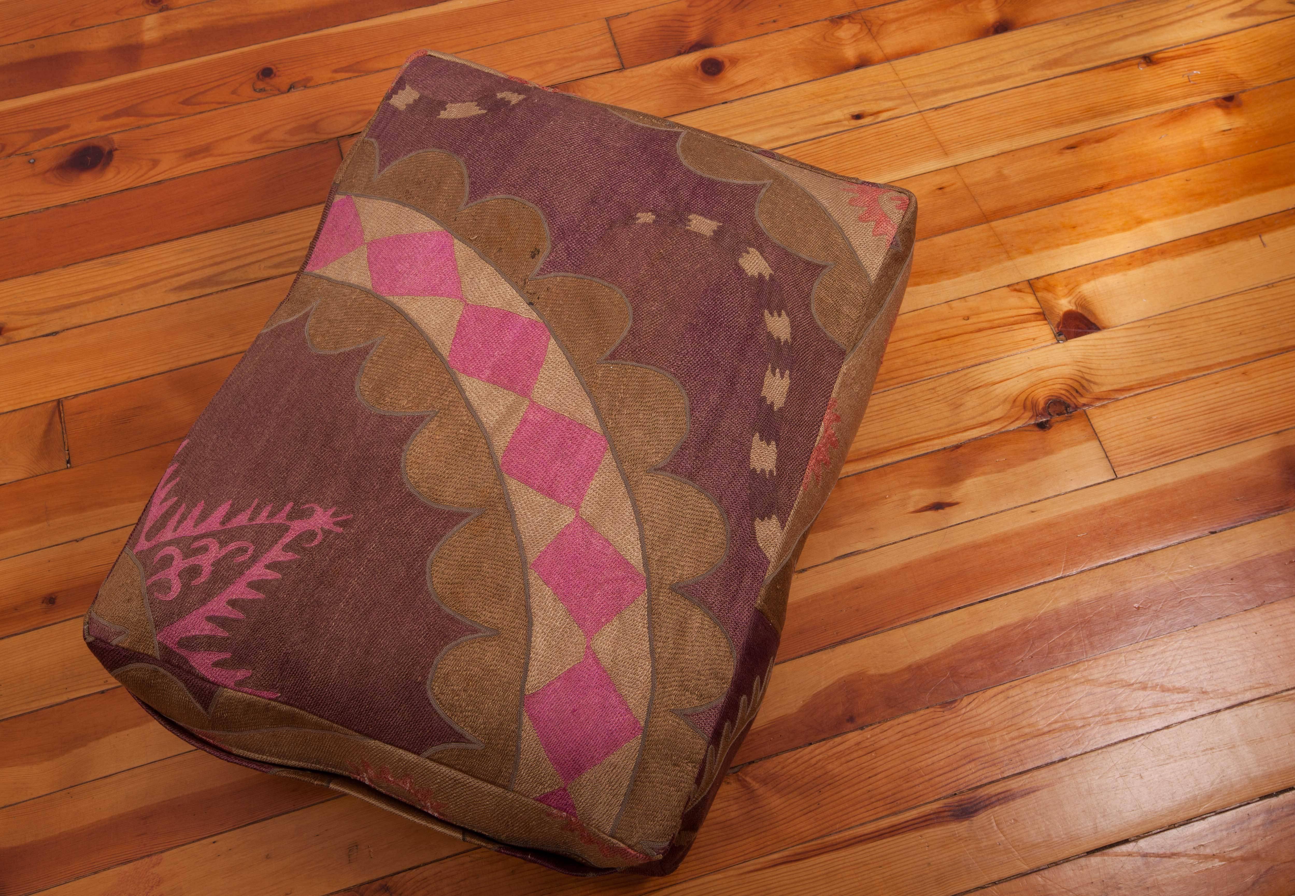 Pouf / Ottoman / Floor Pillow Made from a Vintage Central Asian Tashkent Suzani In Good Condition In Istanbul, TR