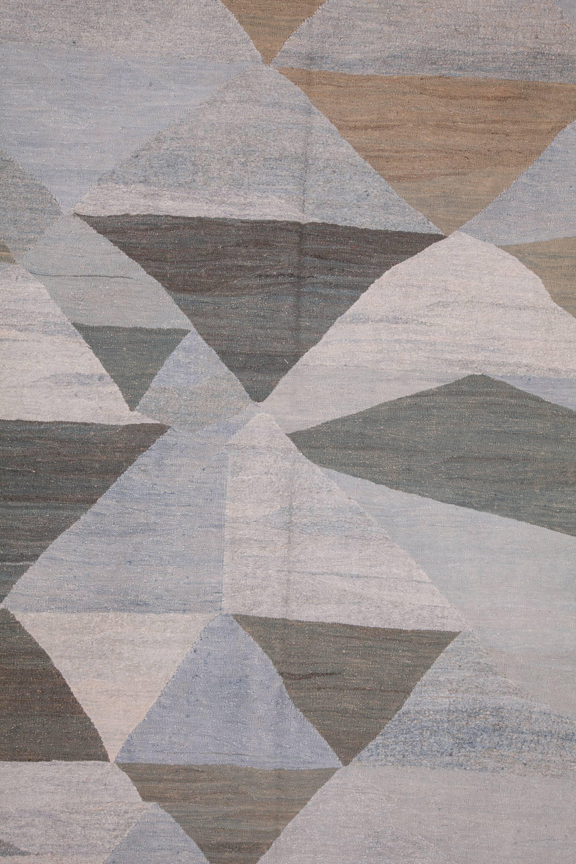 Hand-Woven Contemporary Turkish Kilim Made from Recycled Hemp