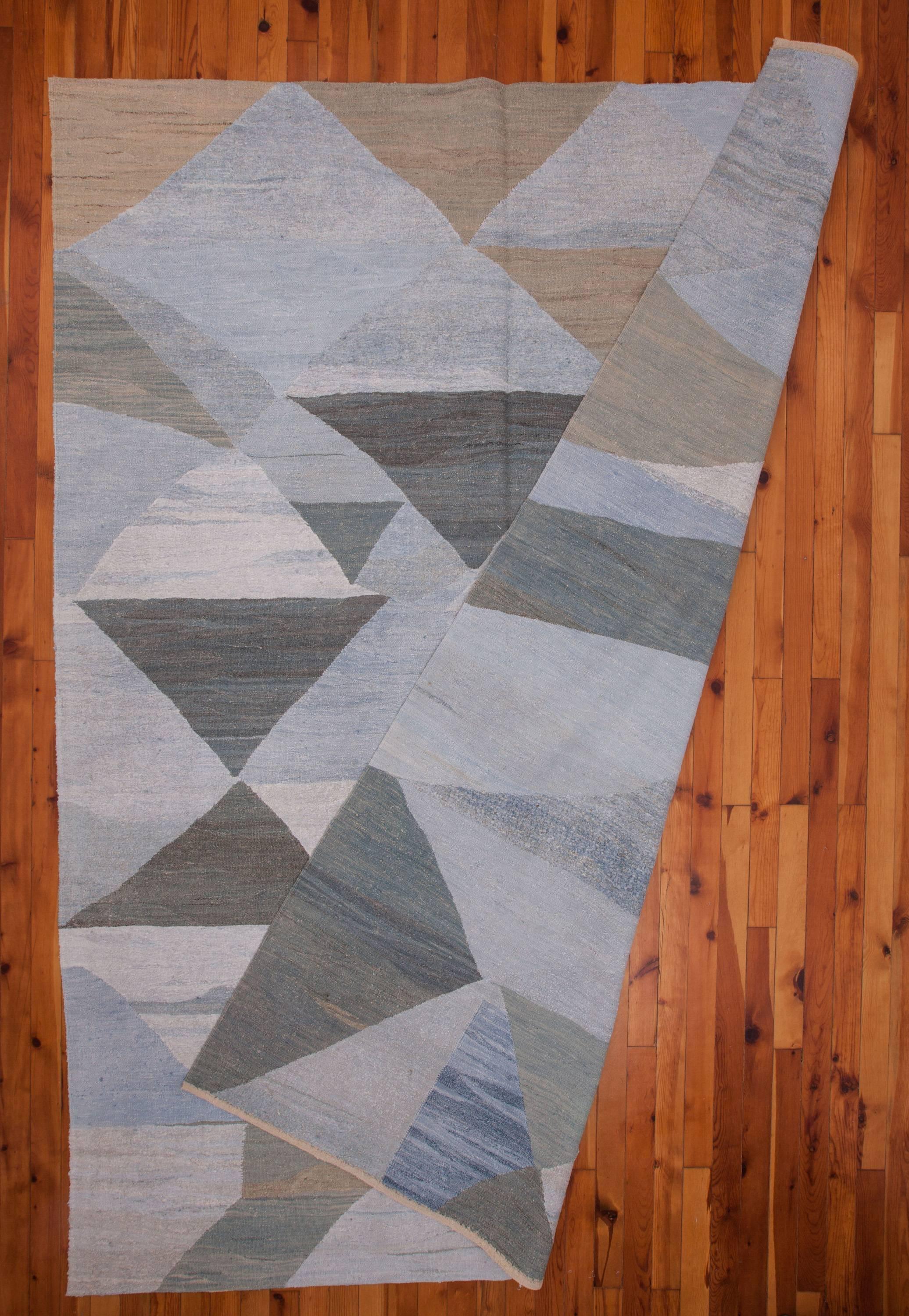 Contemporary Turkish Kilim Made from Recycled Hemp In Excellent Condition In Istanbul, TR