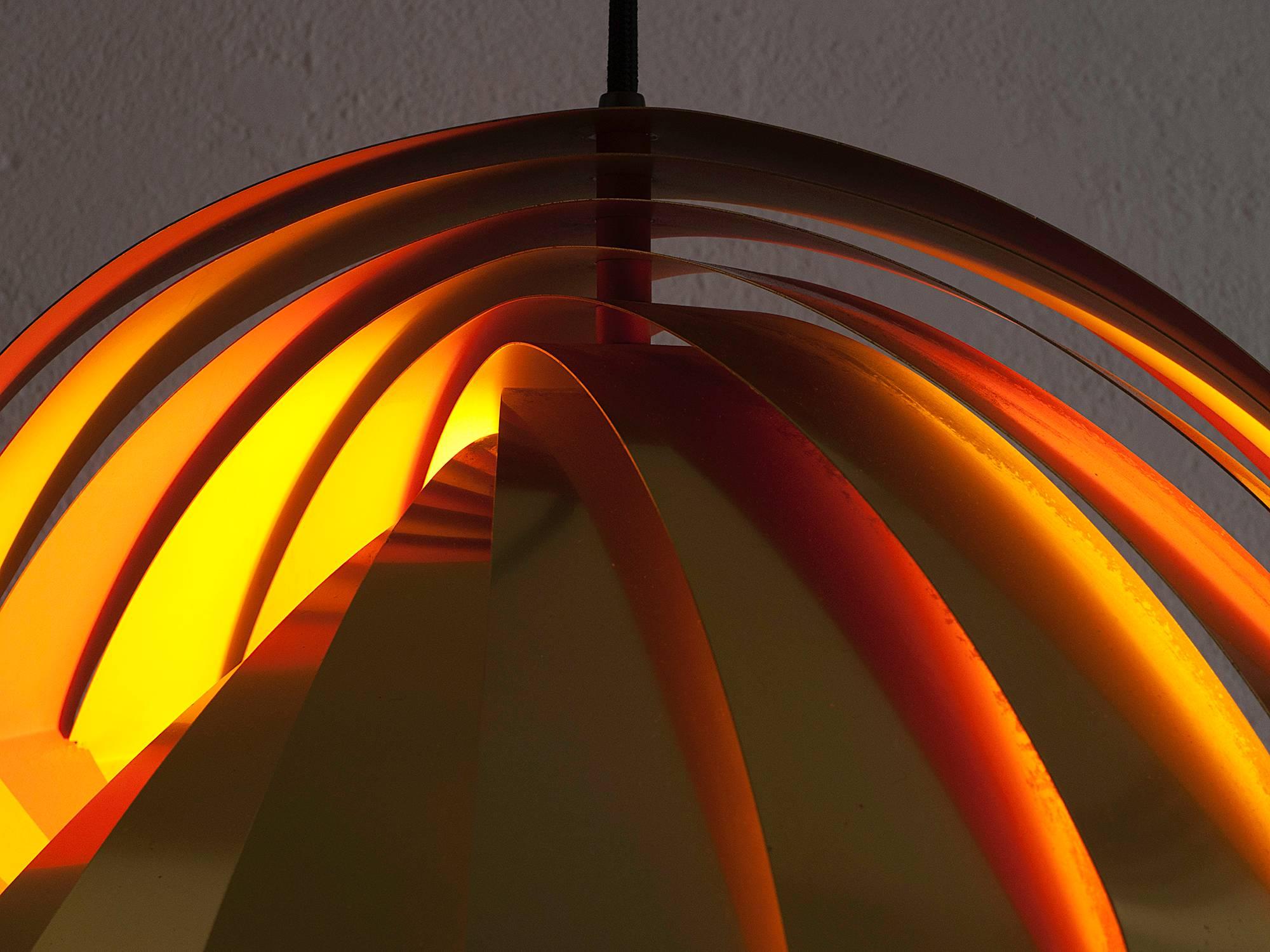 Konkylie Pendant Lamp by Louis Weisdorf, Lyfa 1963 In Good Condition For Sale In Lausanne, Vaud