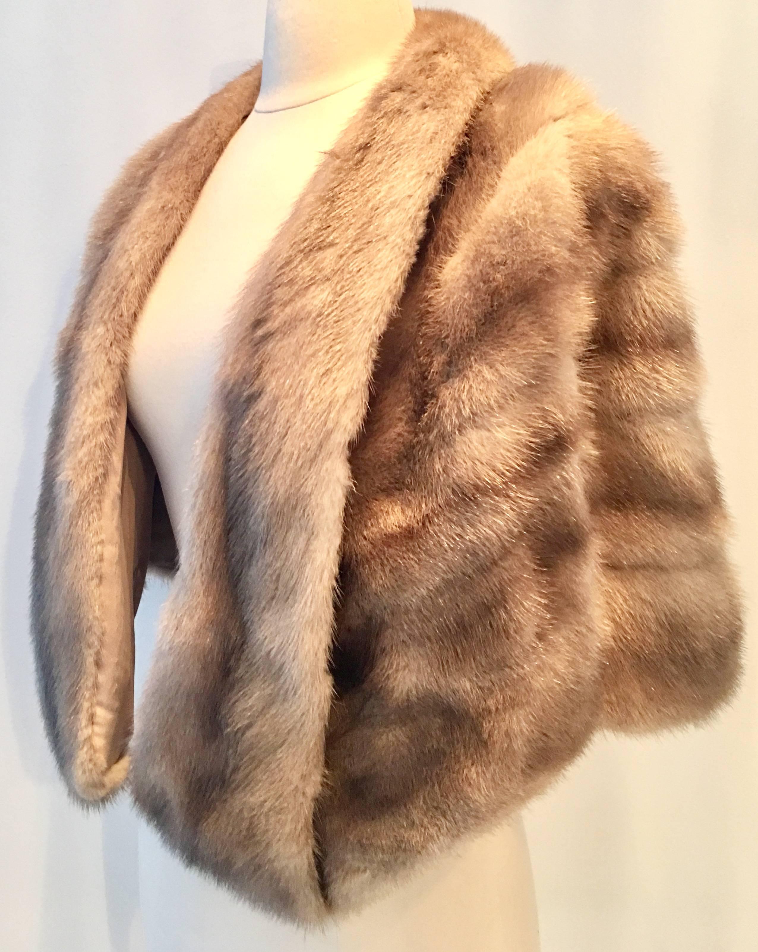 1950s Mink Capelet Jacket In Excellent Condition In West Palm Beach, FL