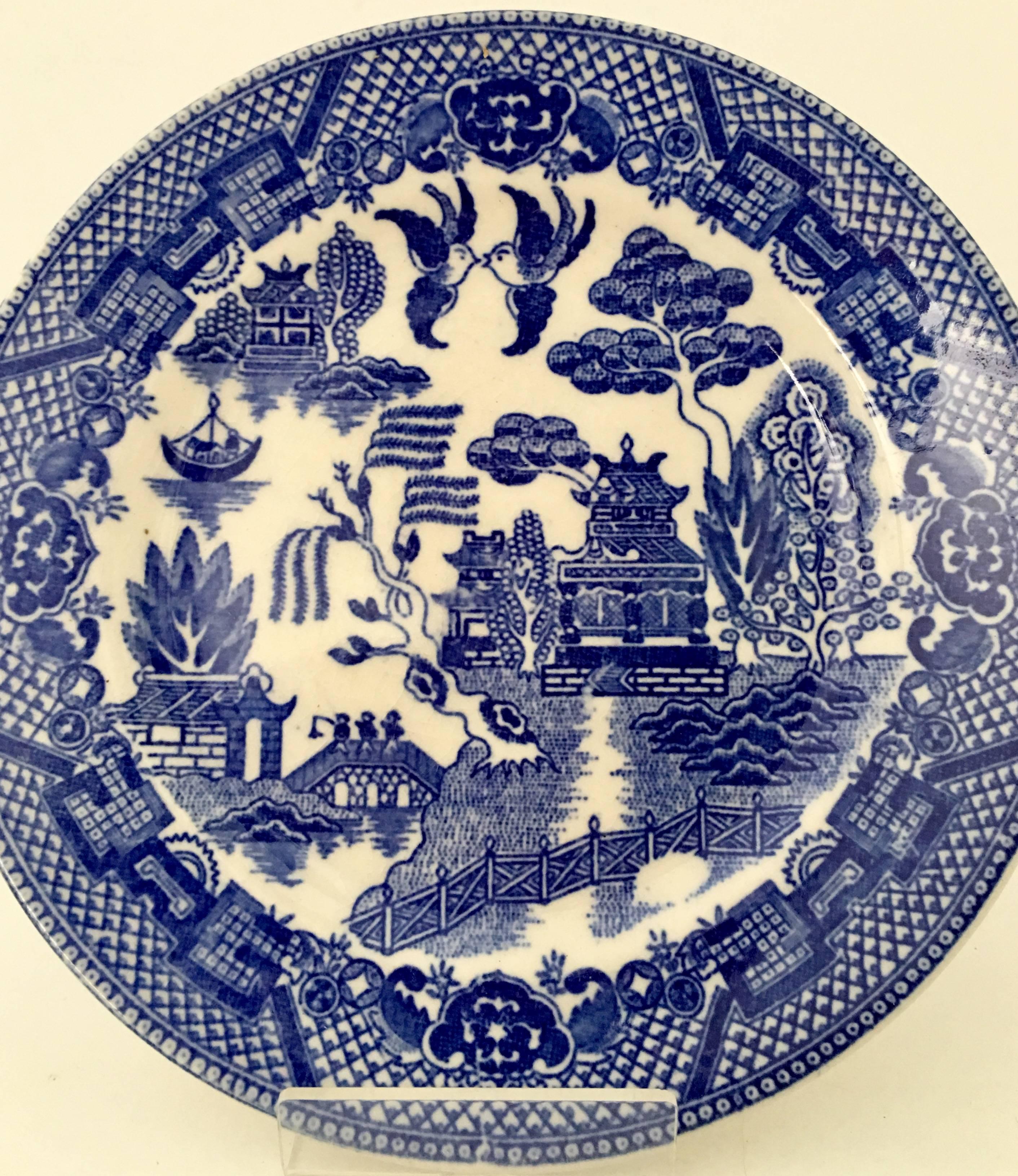Chinoiseries Ensemble de sept assiettes japonaises anciennes « saule bleu »