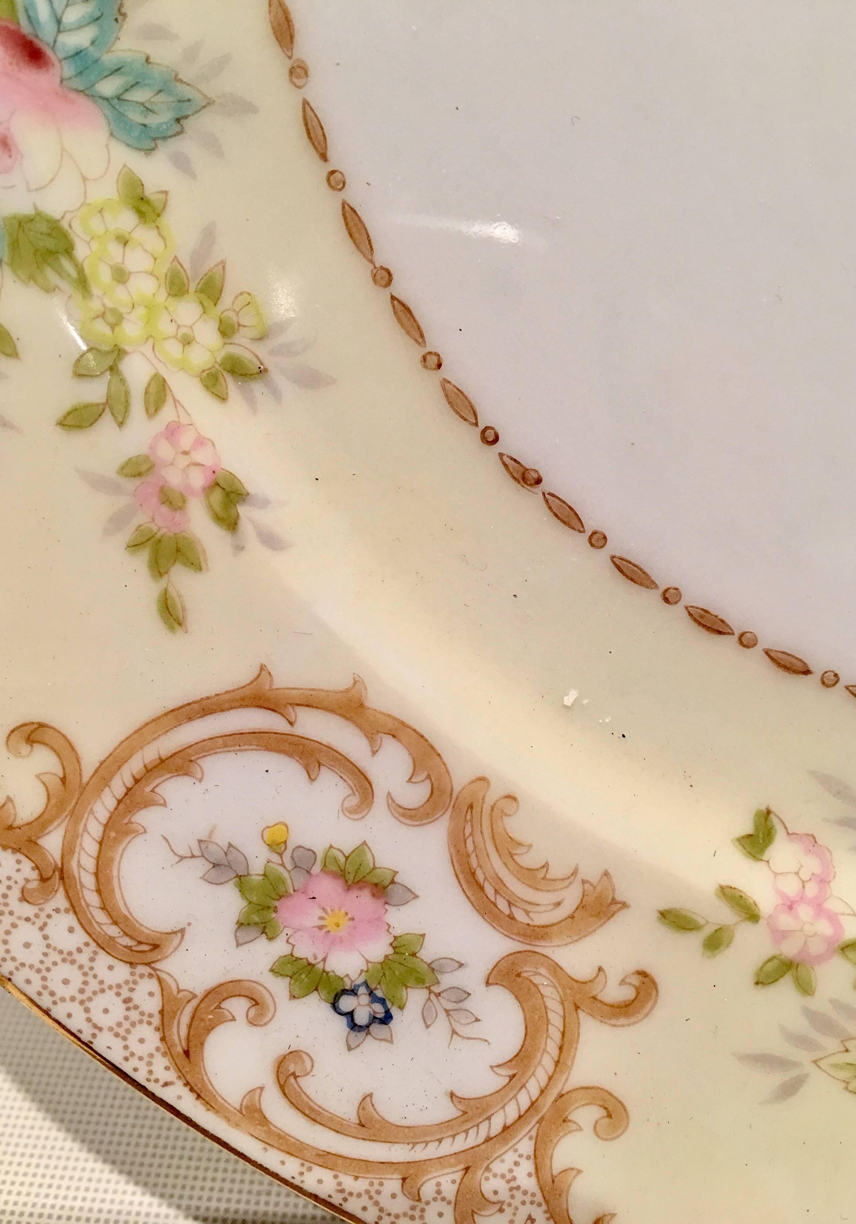 Gold Japanese Hand Painted Porcelain Set of Nine Dinner Plates by, Meito China