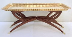 Mesa araña de latón grabado y caoba estilo marroquí de mediados de siglo