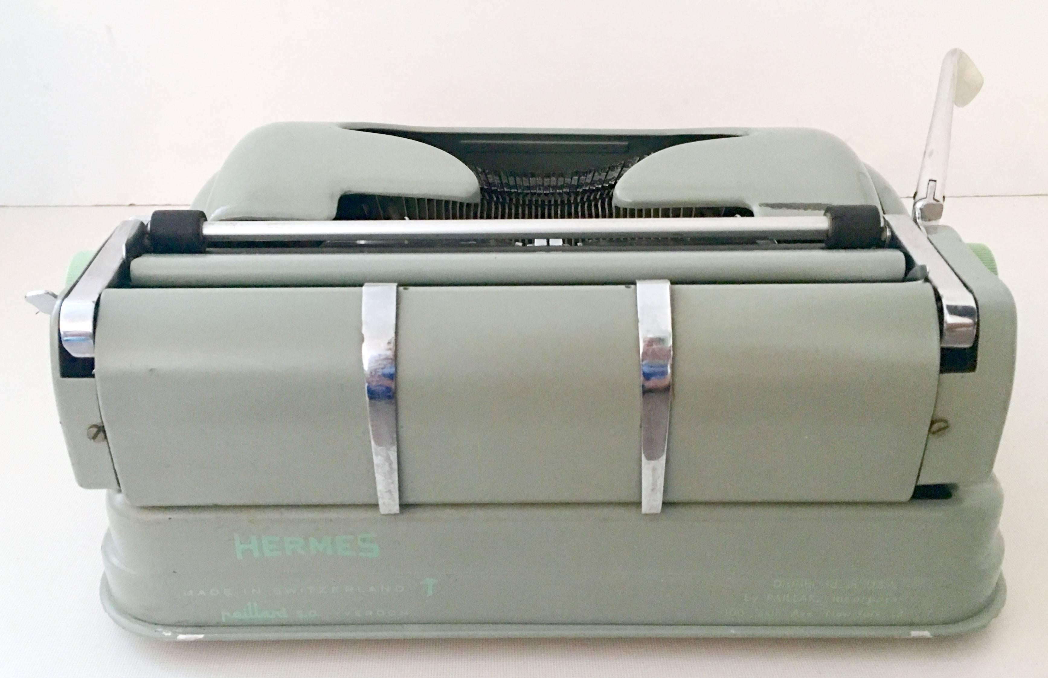 1950s Suisse Hermes vert 