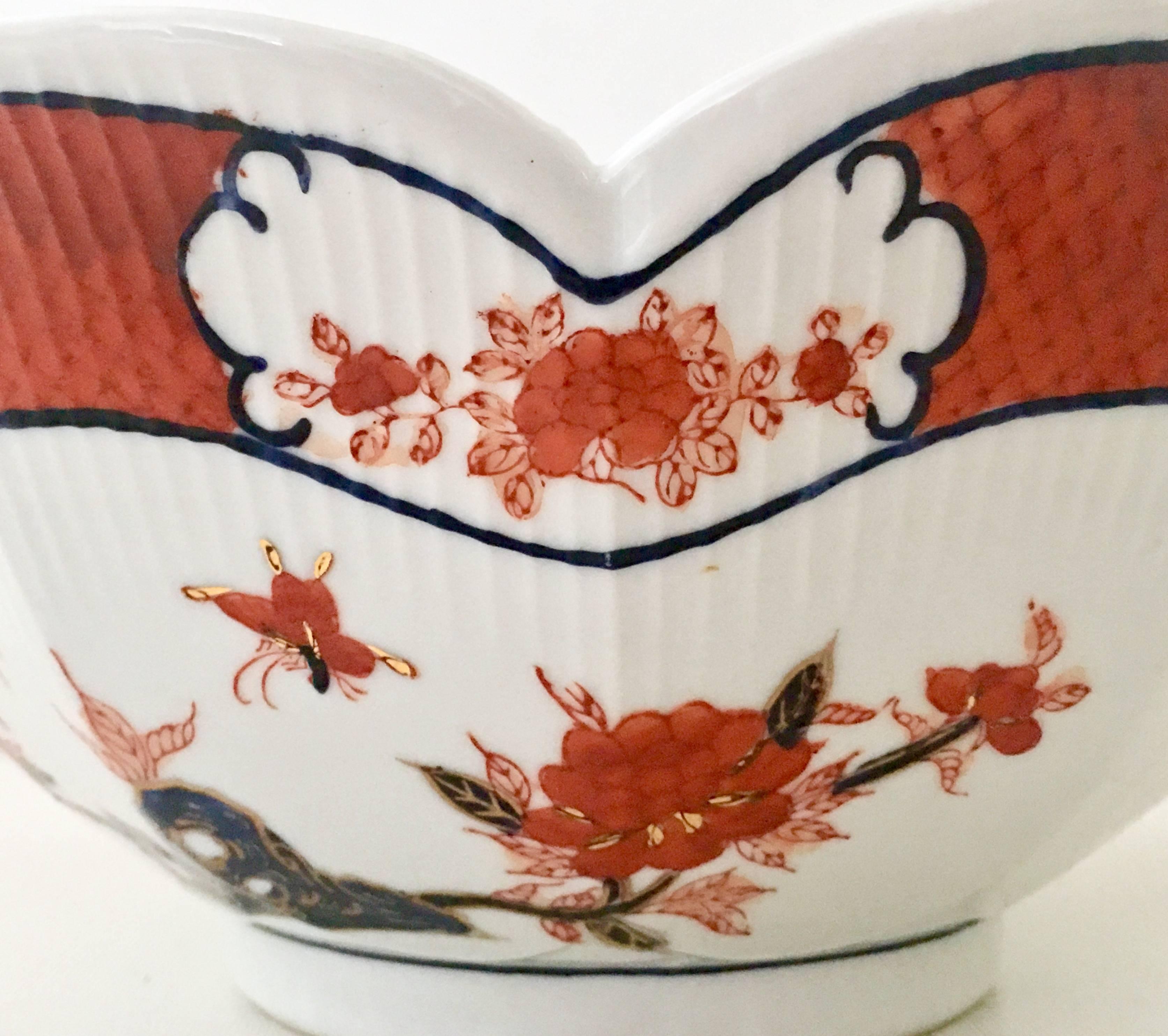 20th Century Japanese Imari Porcelain Serving Pieces S/2 In Excellent Condition In West Palm Beach, FL