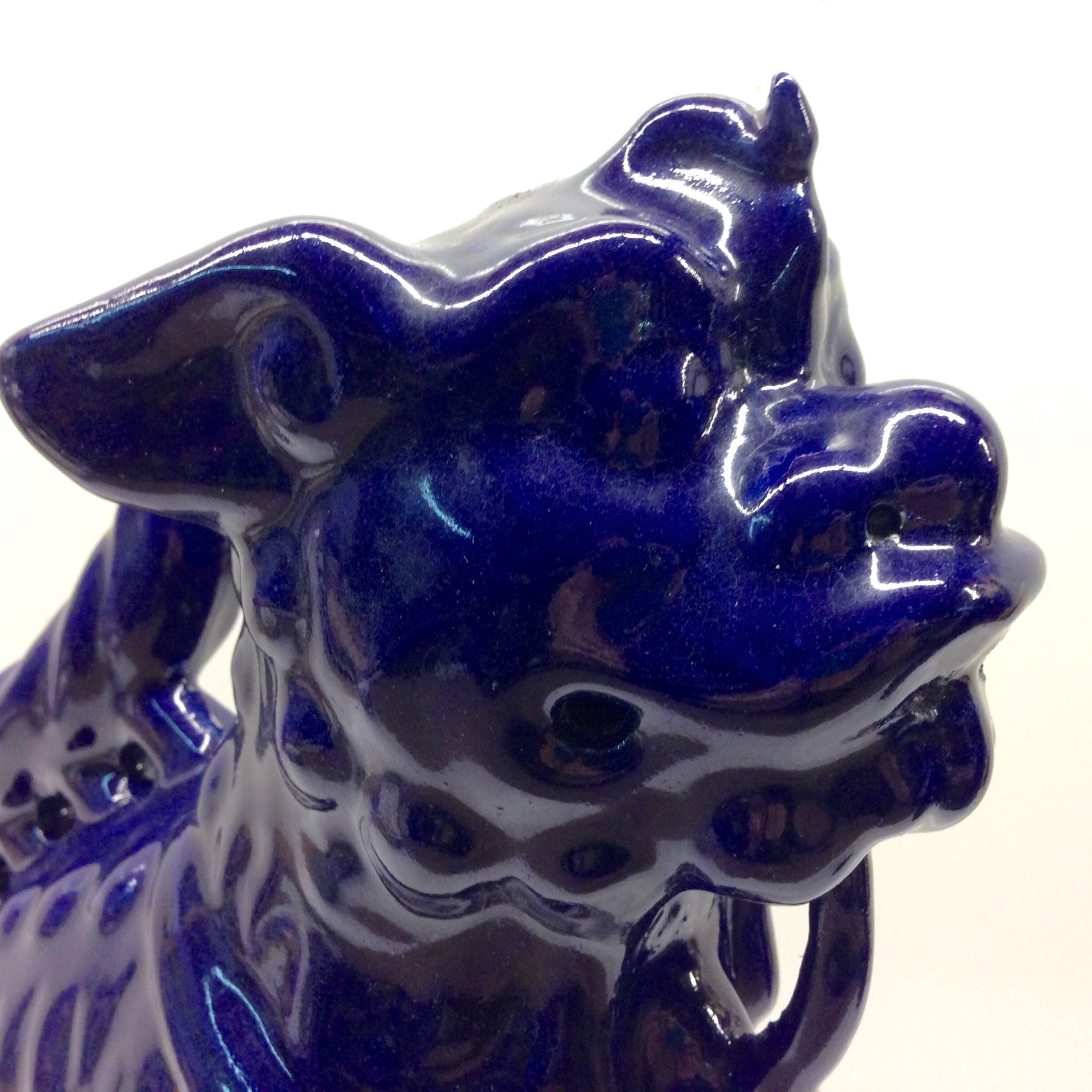Contemporary Chinese Pair of Large Cobalt Ceramic Foo Lion Sculptures For Sale 1