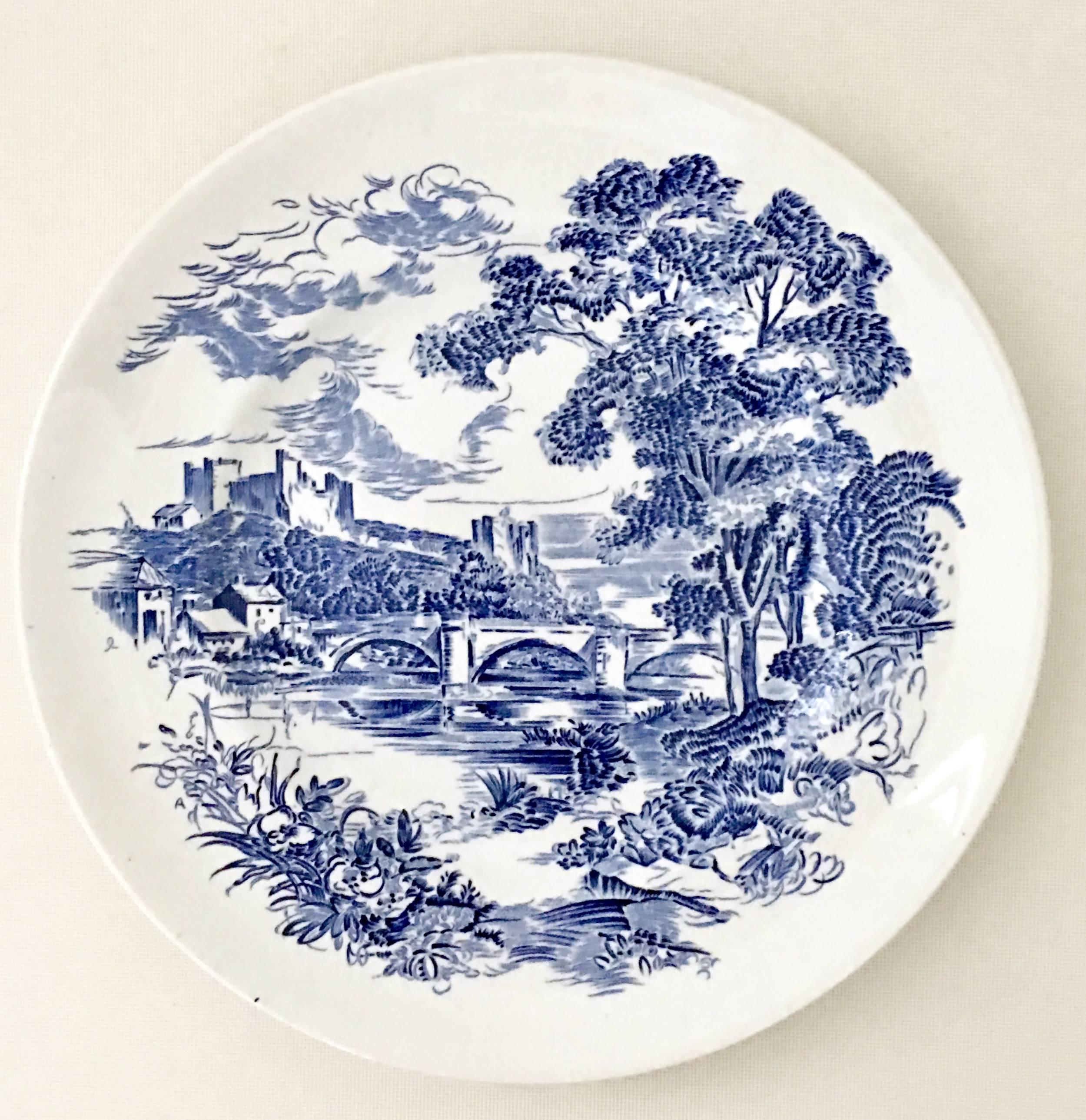 1950'S Wedgwood England ceramic dinner plates, 