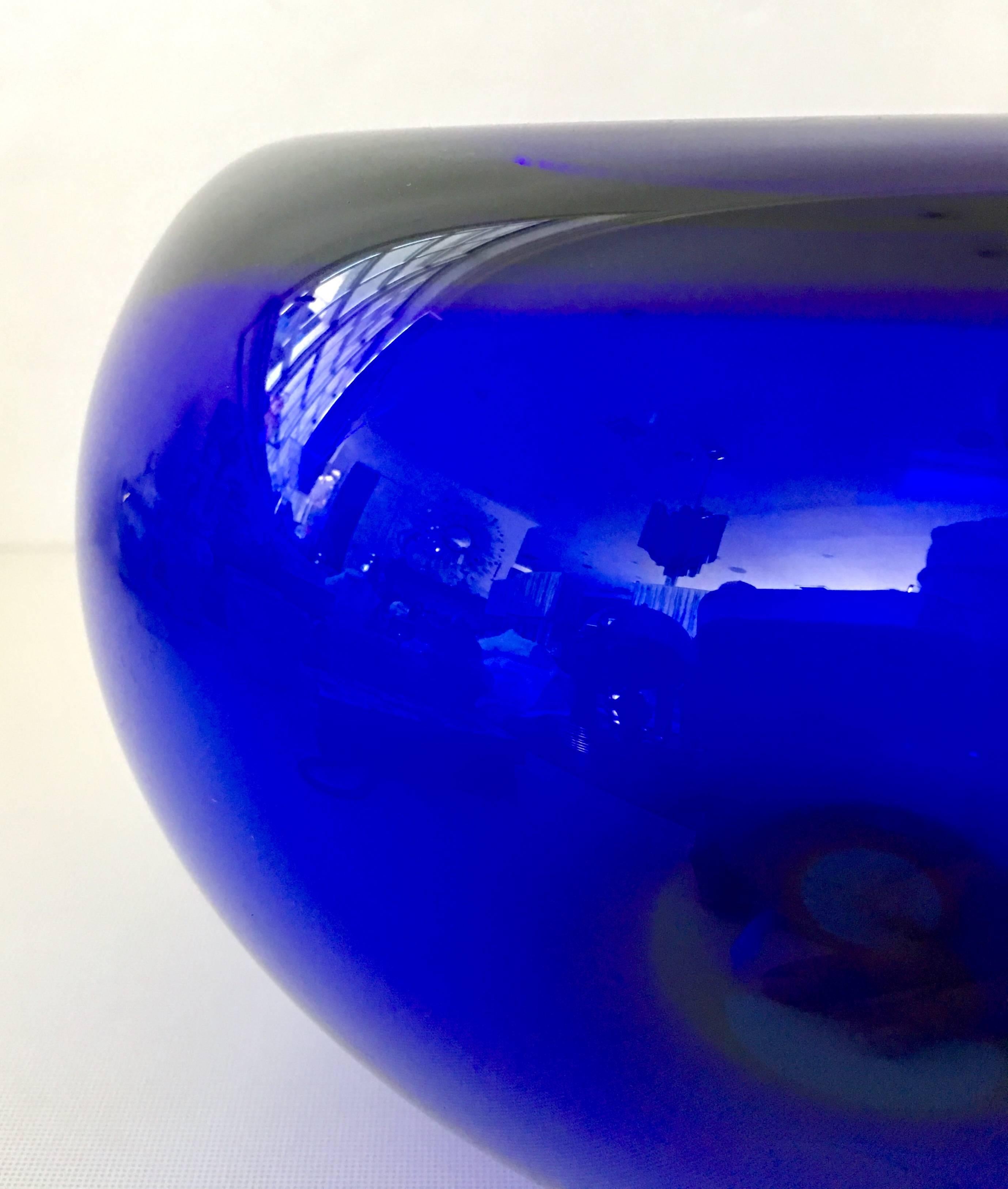 1950'S Scandinavian Modern Crystal Cobalt Bowl By, Per Lutken For Holmegaard In Good Condition In West Palm Beach, FL
