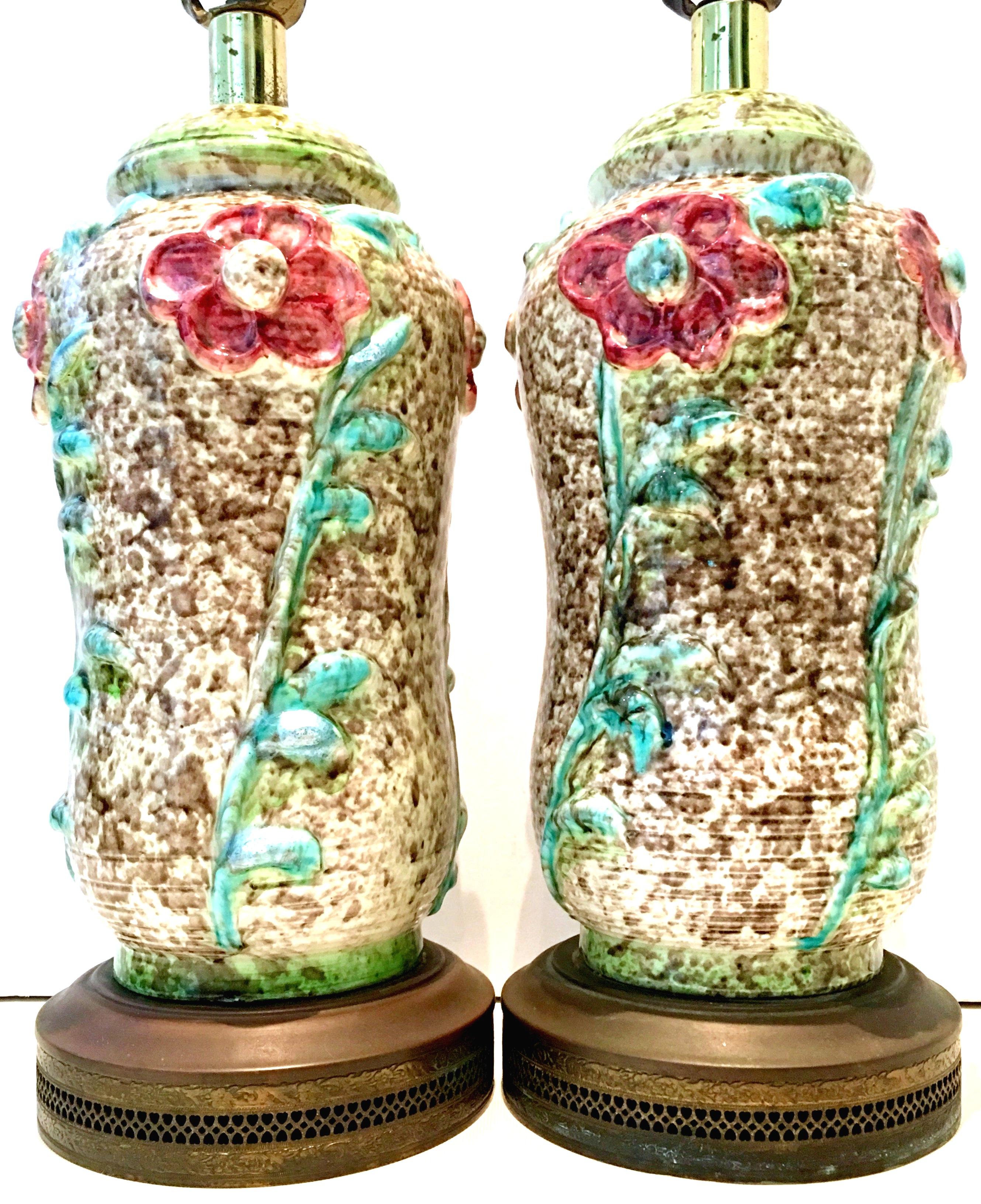 Mid-20th Century Pair of Ceramic Glaze and Gilt Brass Floral Table Lamps In Good Condition For Sale In West Palm Beach, FL