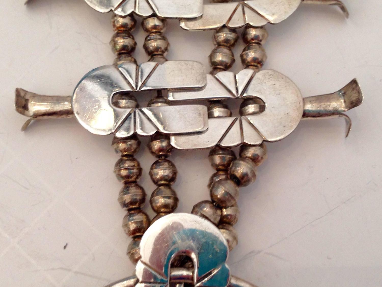 1950s Navajo Sterling Silver Naja Squash Blossom Necklace For Sale at