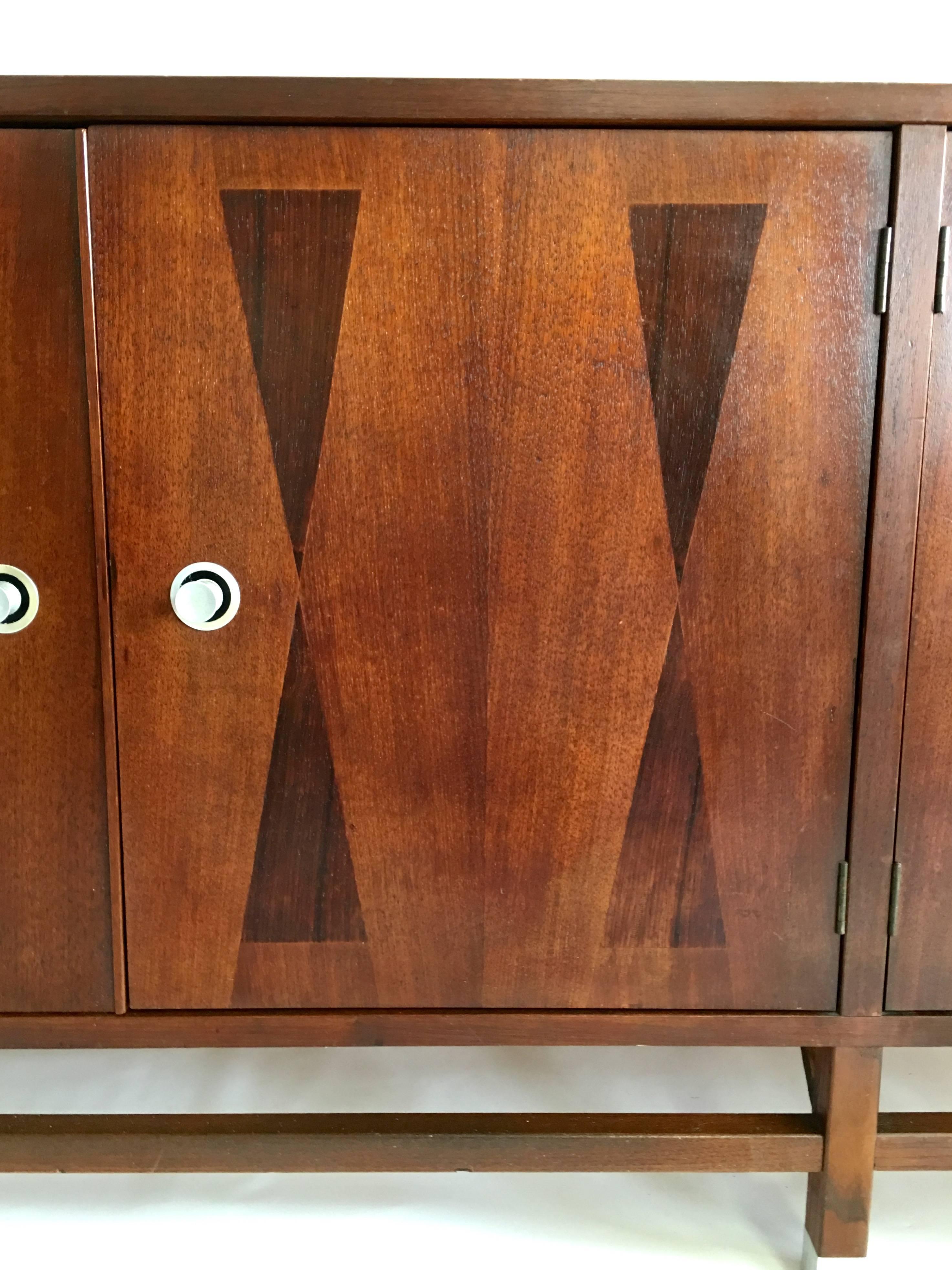 Mid-Century Modern Inlay Sideboard by Stanley In Excellent Condition In West Palm Beach, FL