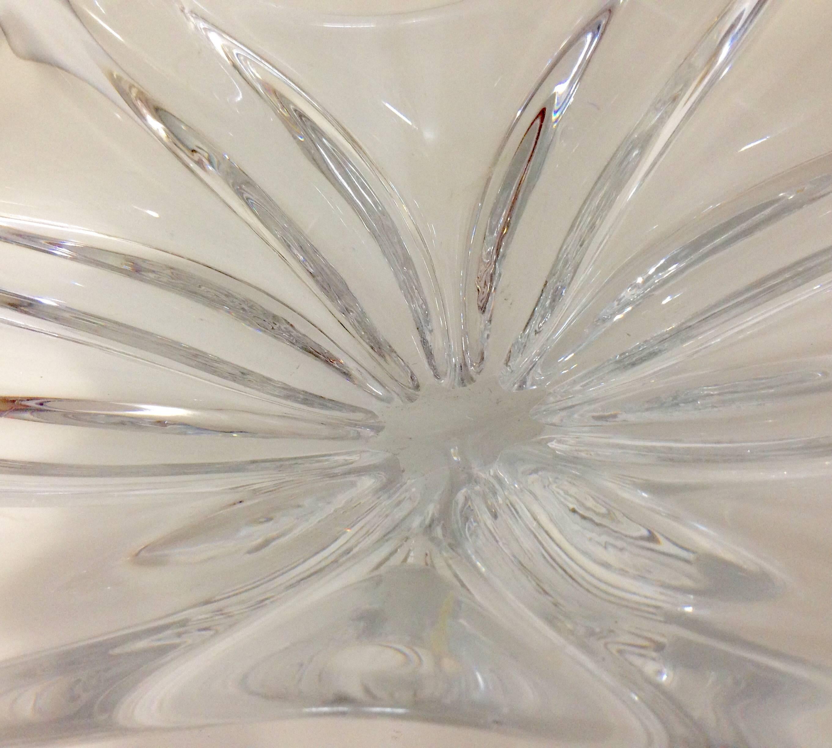 Baccarat France Abstract Center Bowl In Excellent Condition In West Palm Beach, FL