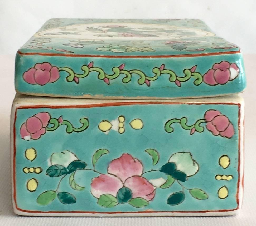 Chinese Antique Porcelain Canton Famille Rose Lidded Box