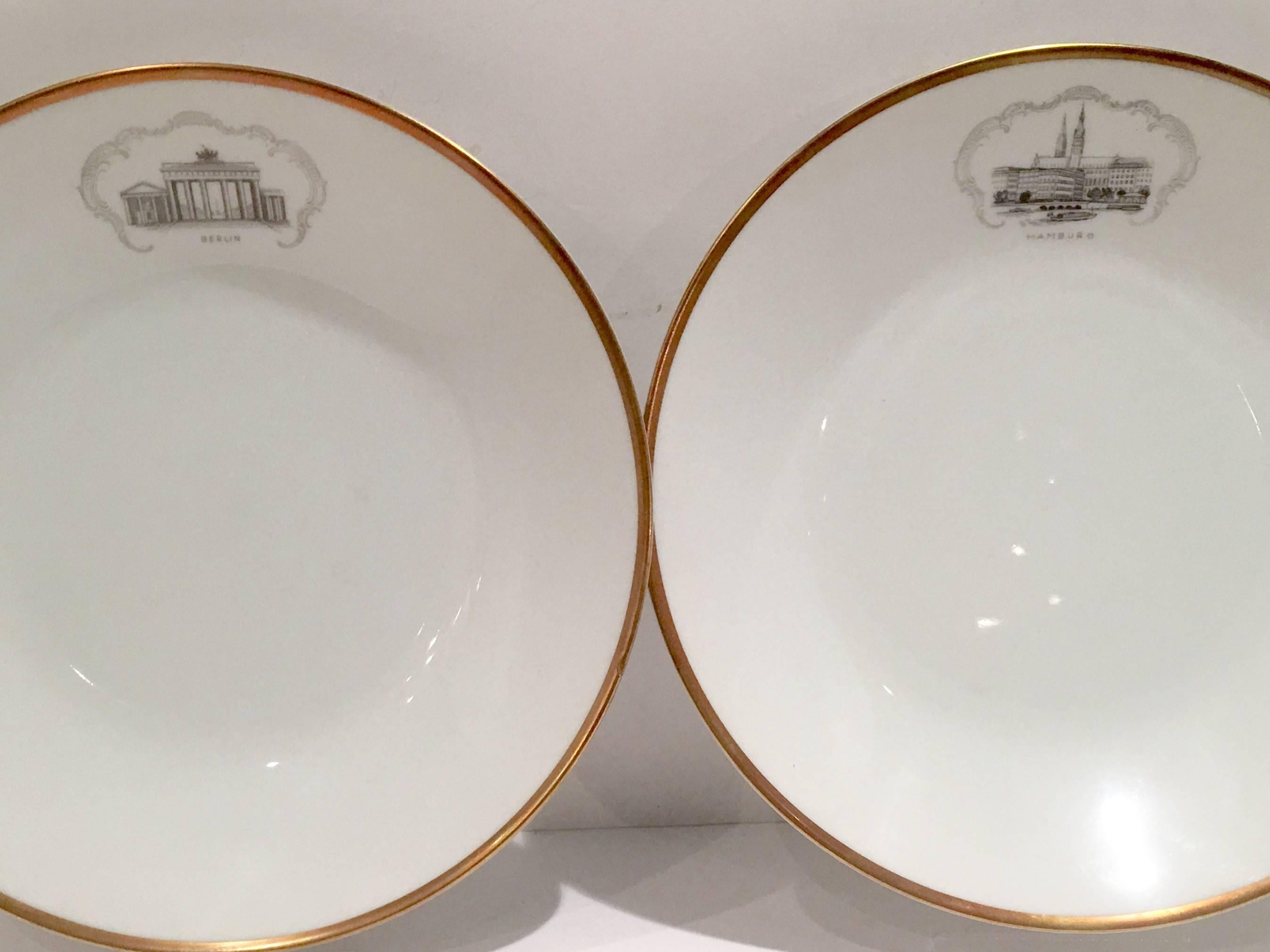 Art Deco Hapag-Lloyd Porcelain Ship Line Dessert and Coffee 33-Piece Set In Excellent Condition In West Palm Beach, FL