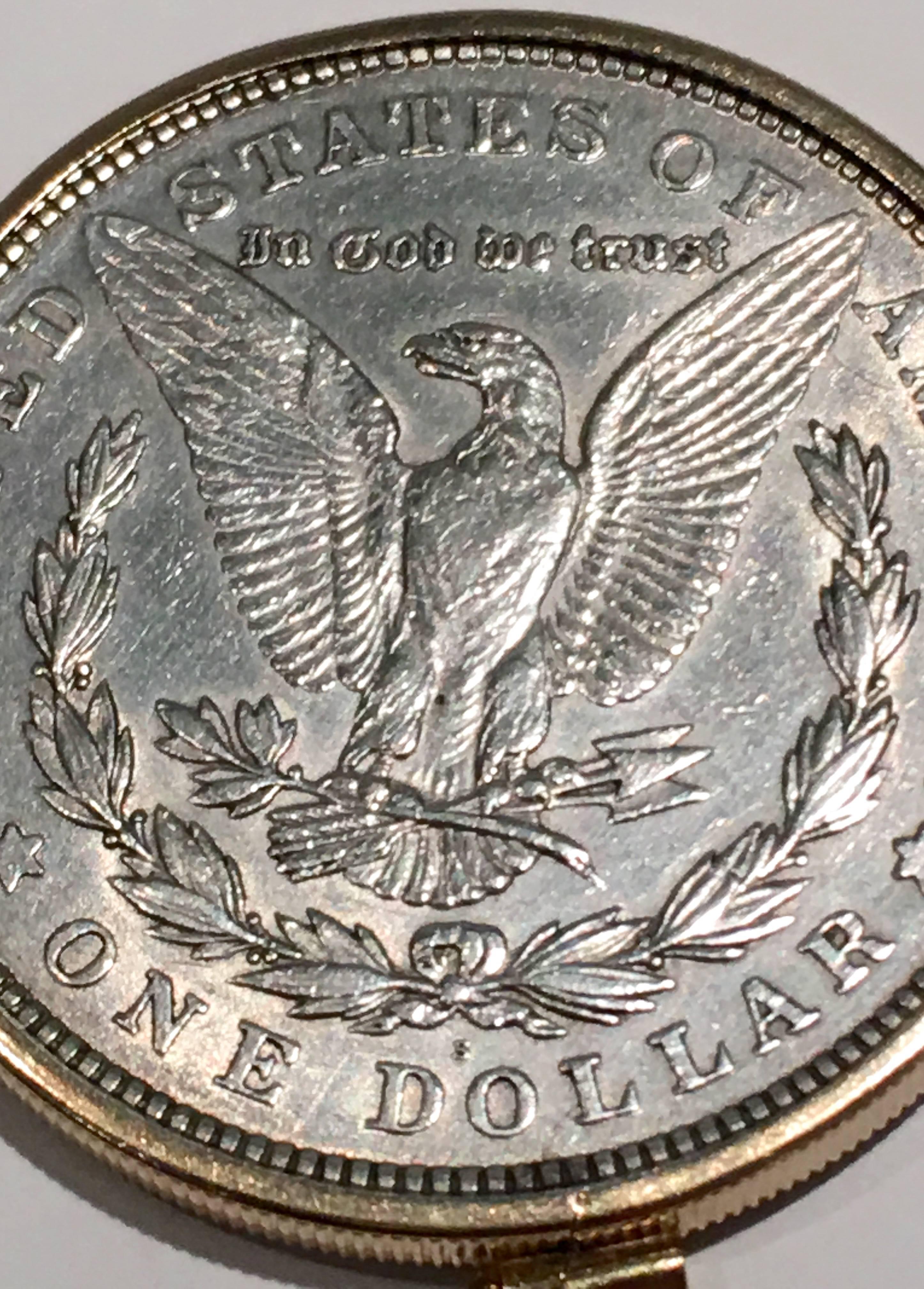 1921 US Morgan Silver Dollar & 14-Karat Gold Pendant In Excellent Condition In West Palm Beach, FL