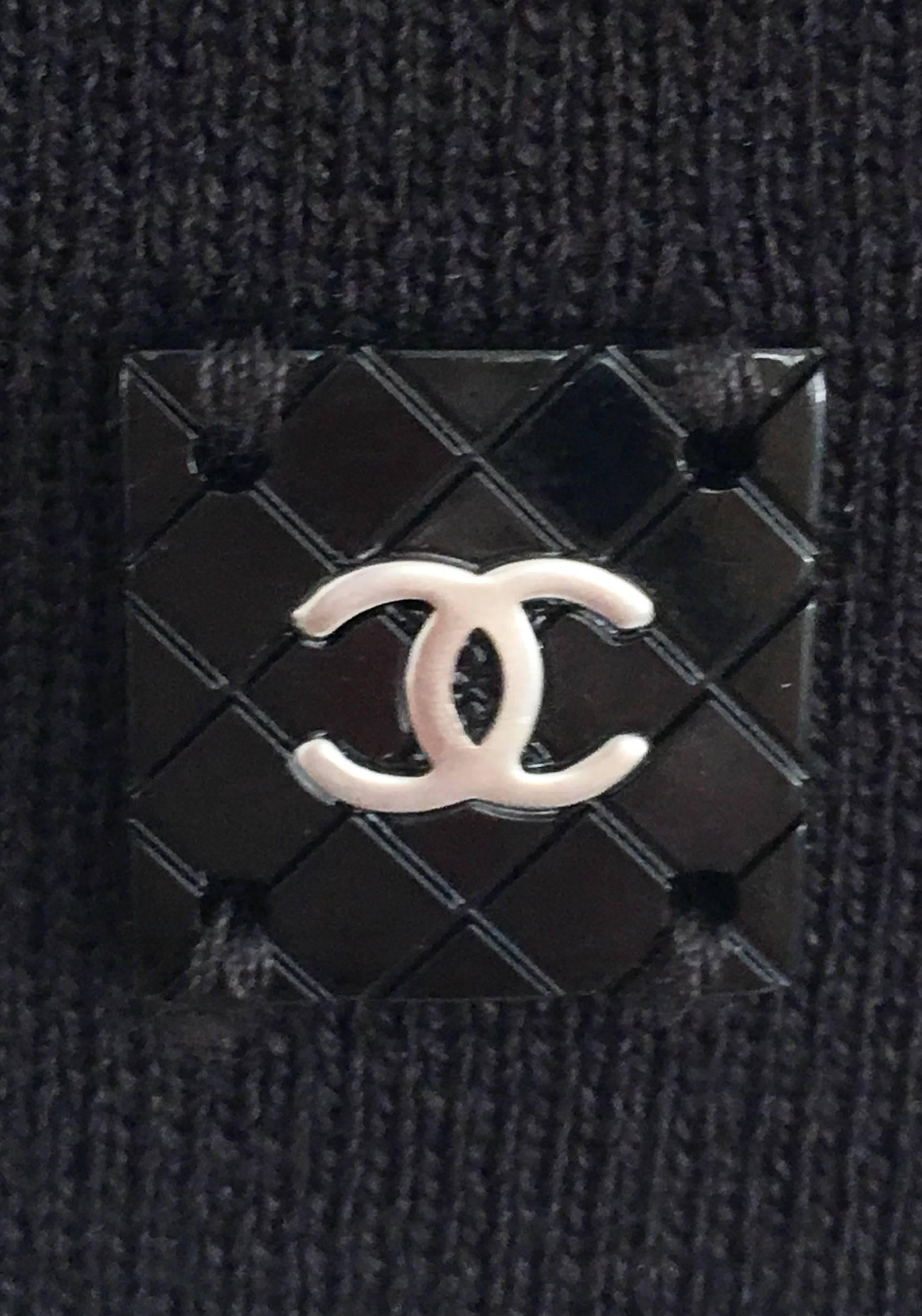 Chanel Cotton Blend & Quilted Detail NWT Pullover Sz. 40 In Excellent Condition In West Palm Beach, FL