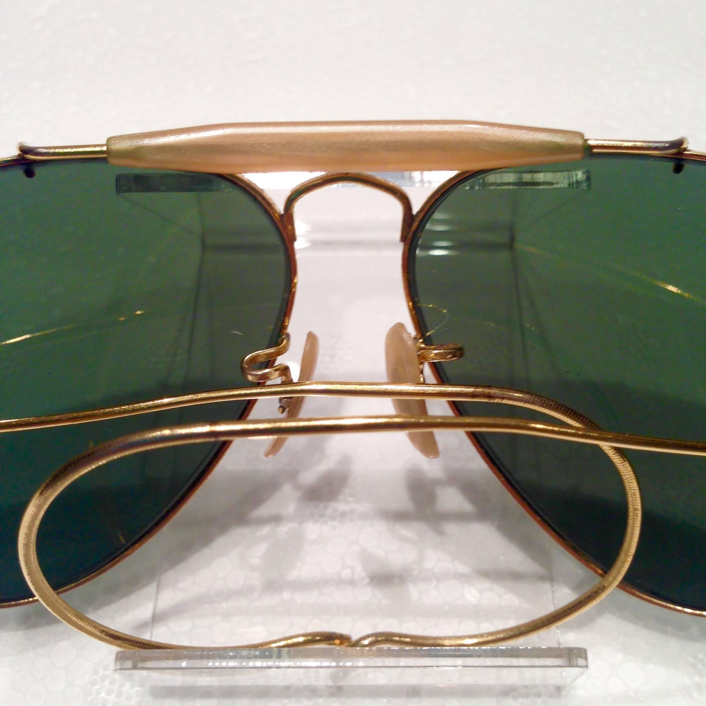 1960s Ray Ban Classic Pilot's Aviator Gold Plate Sunglasses 3