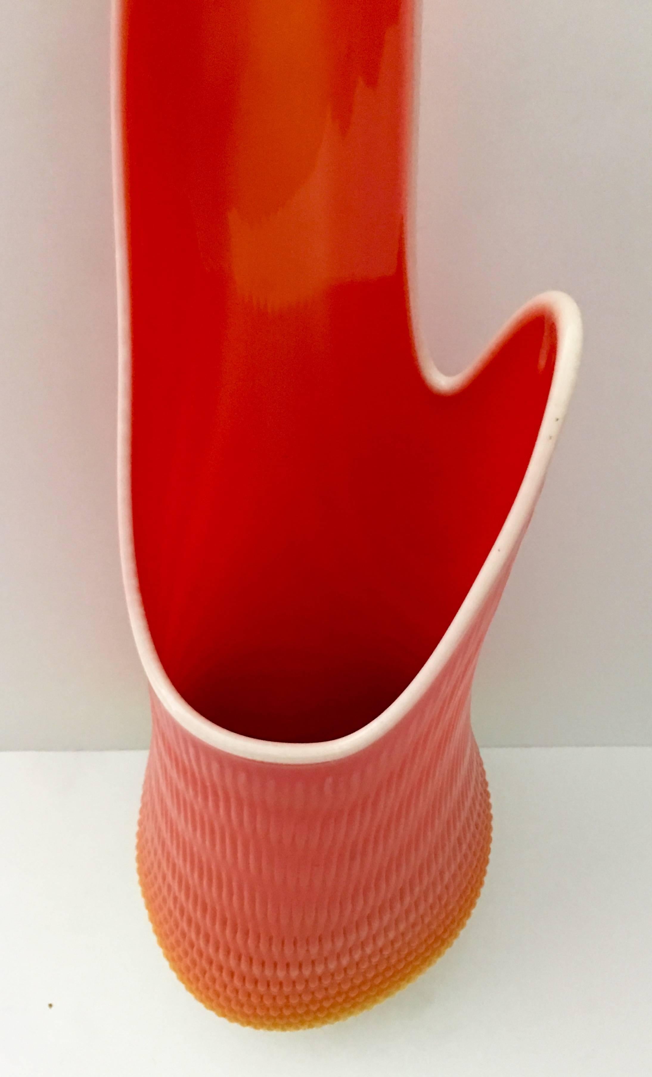 Monumental Mid-Century Modern Ombre Hob Nail Slag Glass Vase In Excellent Condition In West Palm Beach, FL