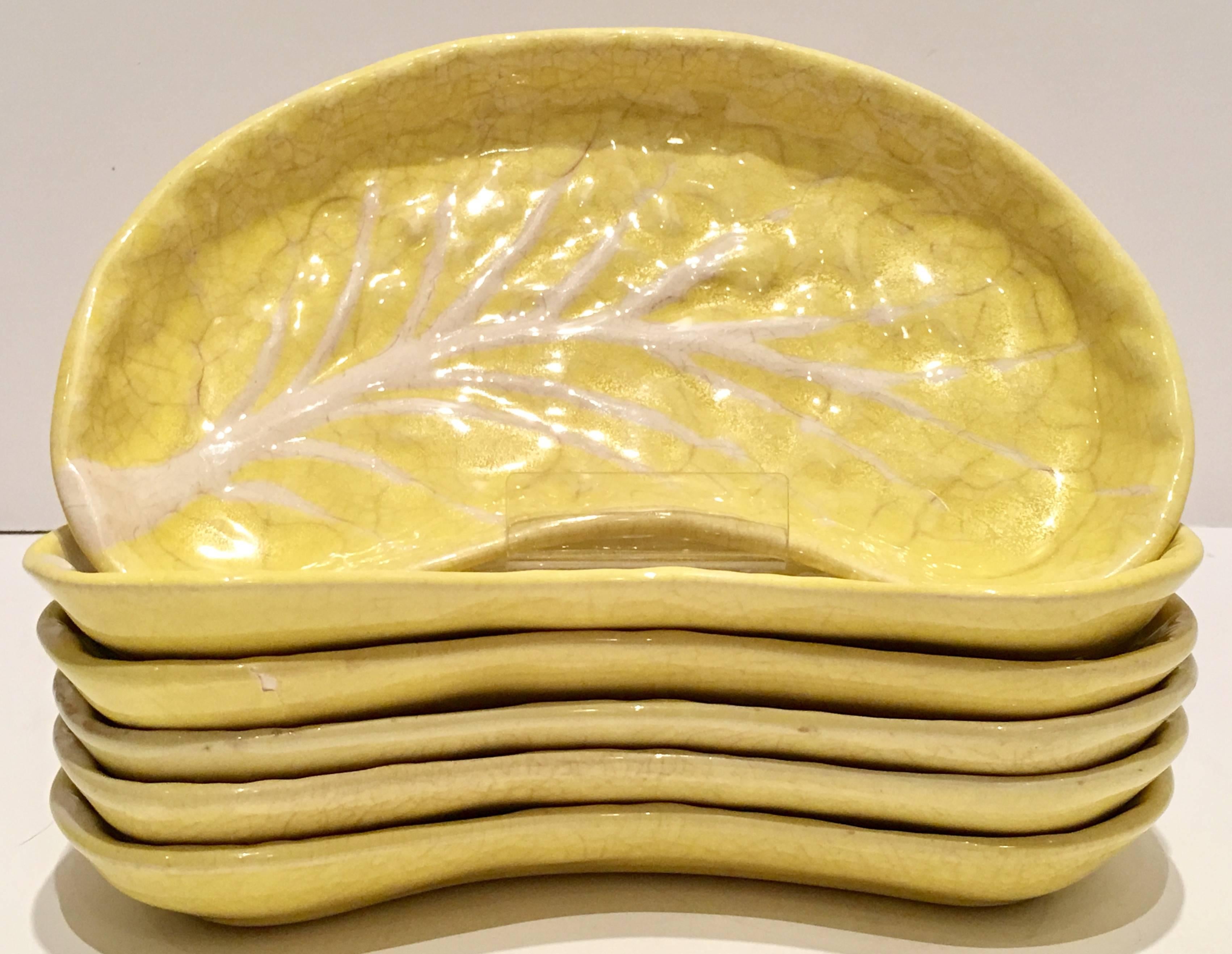 Portuguese 1950s Portugal Majolica Yellow Cabbage Dinnerware, Set of 24