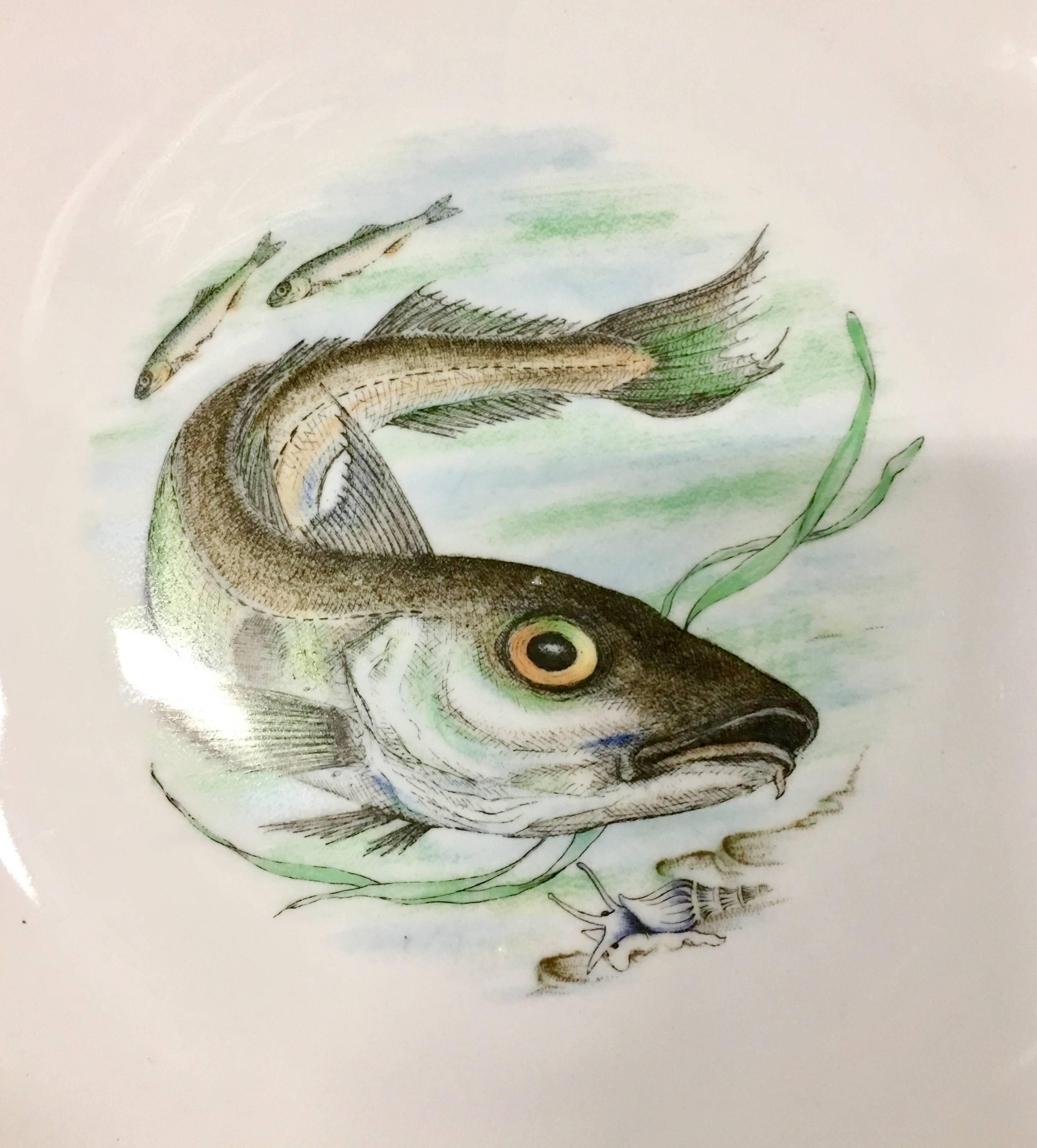 Mid-Century German Porcelain Hand-Painted Fish Serving Set of Seven For Sale 4
