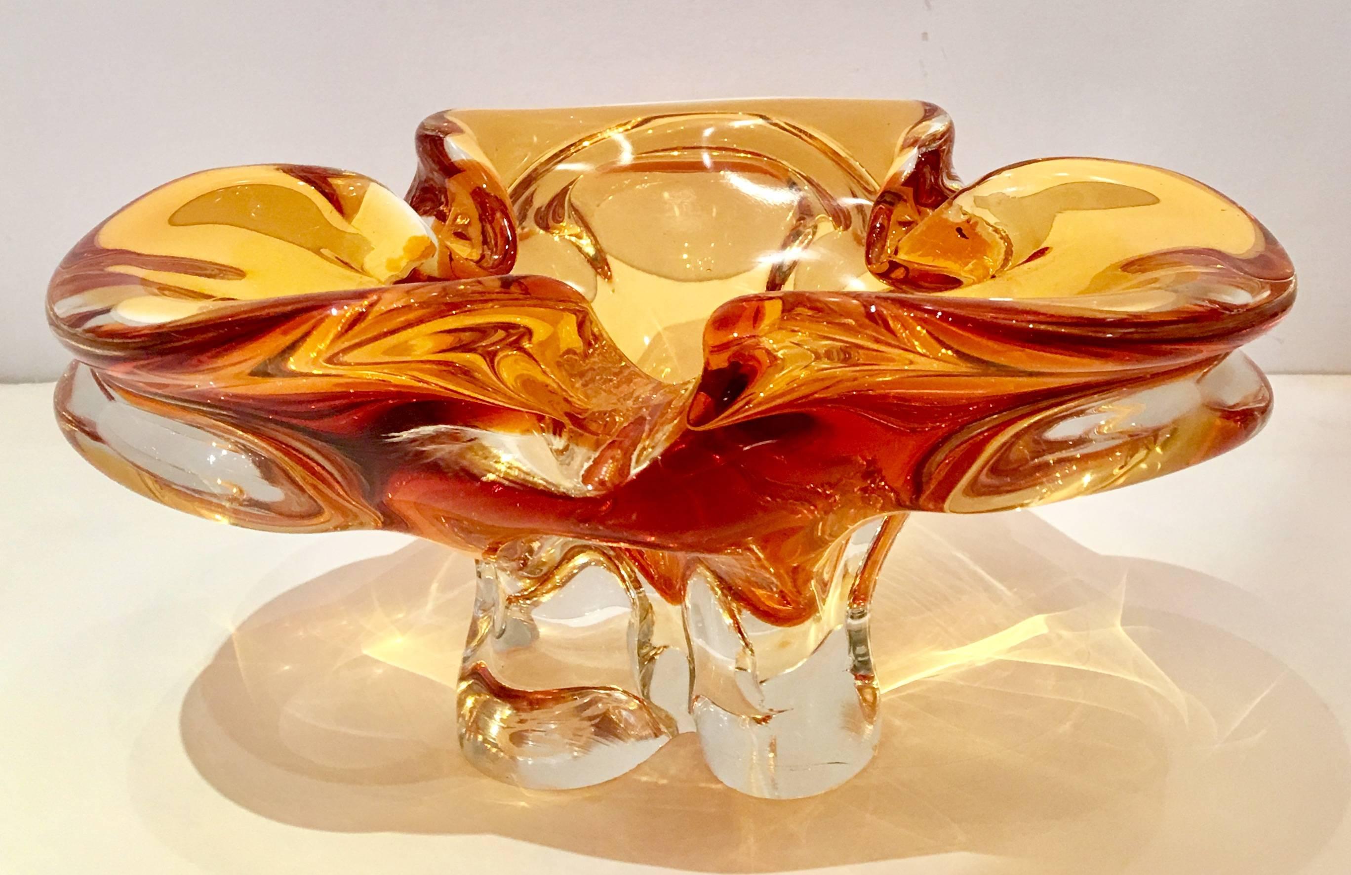 Mid-Century Modern Amber to clear clover leaf footed organic form bowl. Signed on the underside, Chalet Canada.