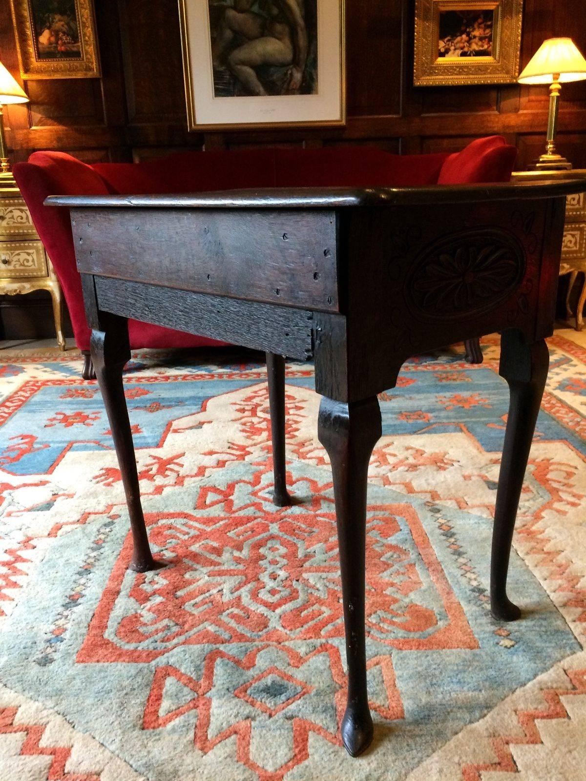 Antique Low Boy Heavily Carved Solid Oak 18th Century Hall Table In Excellent Condition In Longdon, Tewkesbury