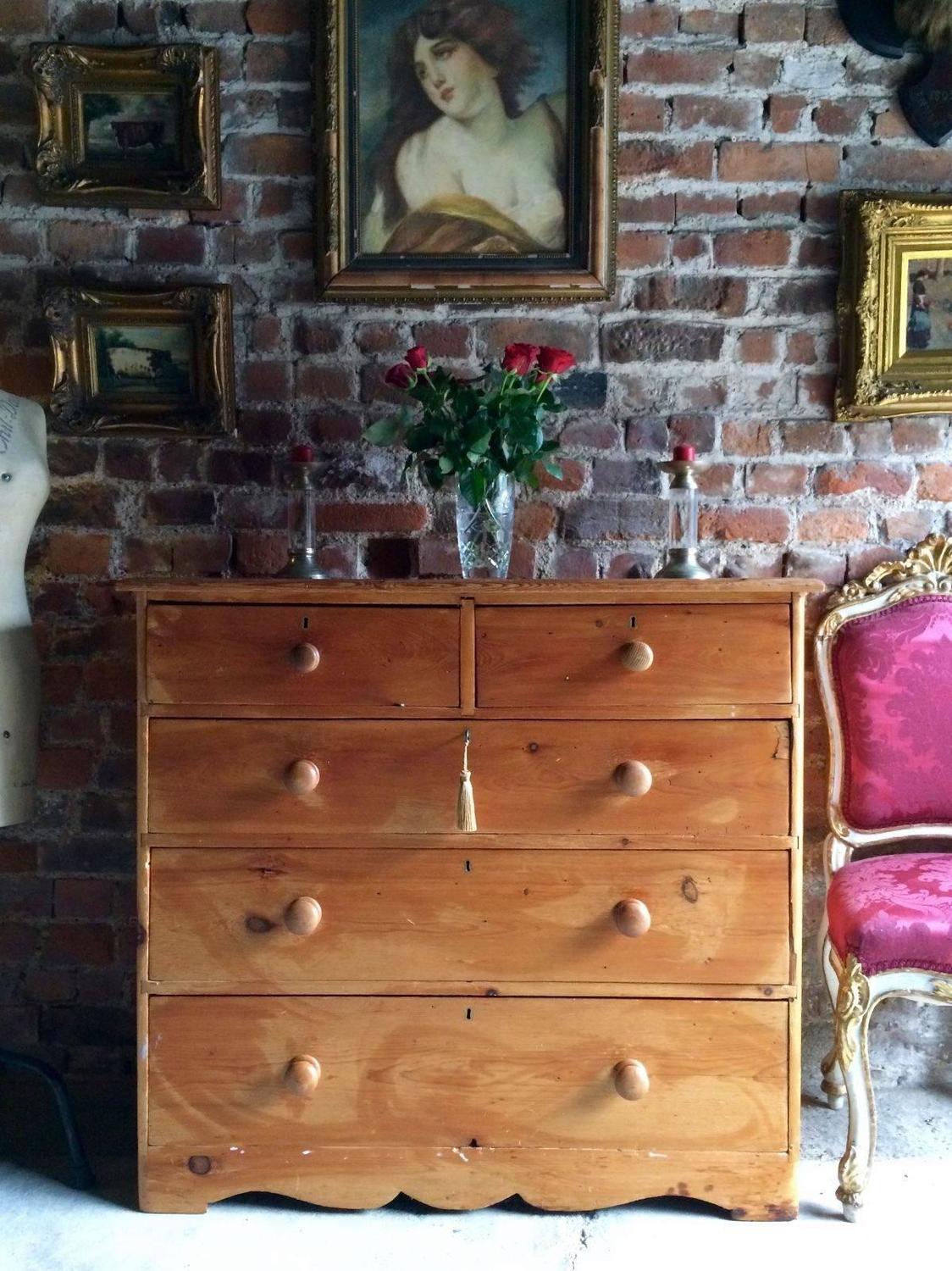 Antique 19th Century Scrubbed Pine Chest of Drawers For Sale at 1stdibs