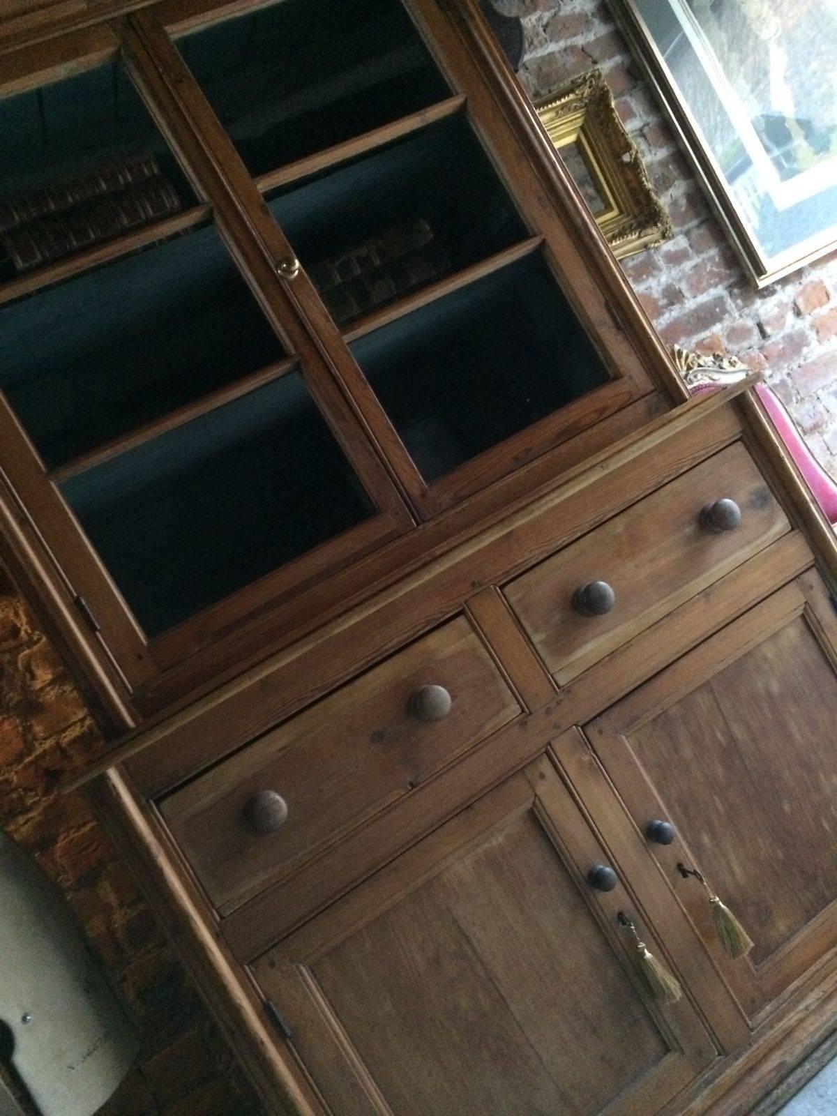 Fabulous Antique Pine Bookcase Dresser Display Cabinet Victorian, 19th Century In Good Condition In Longdon, Tewkesbury